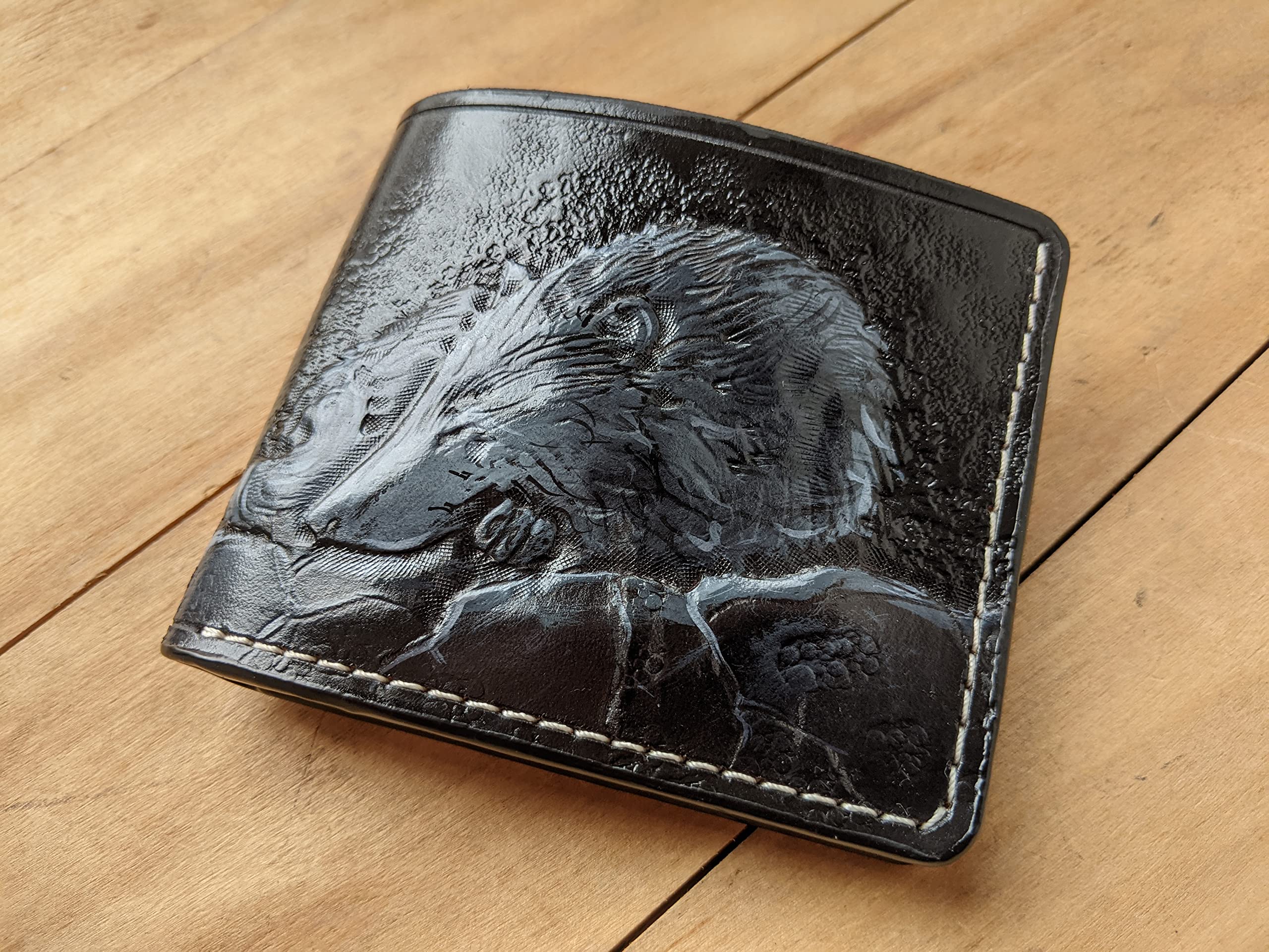 Howling at the Moon Gray Wolf Men's 3D Genuine Leather Bifold Wallet - Handmade Carved & Tooled Airbrush Art Custom Personalized Wallet for Men - Perfect Gift for Father's Day, Birthday & Daily Use