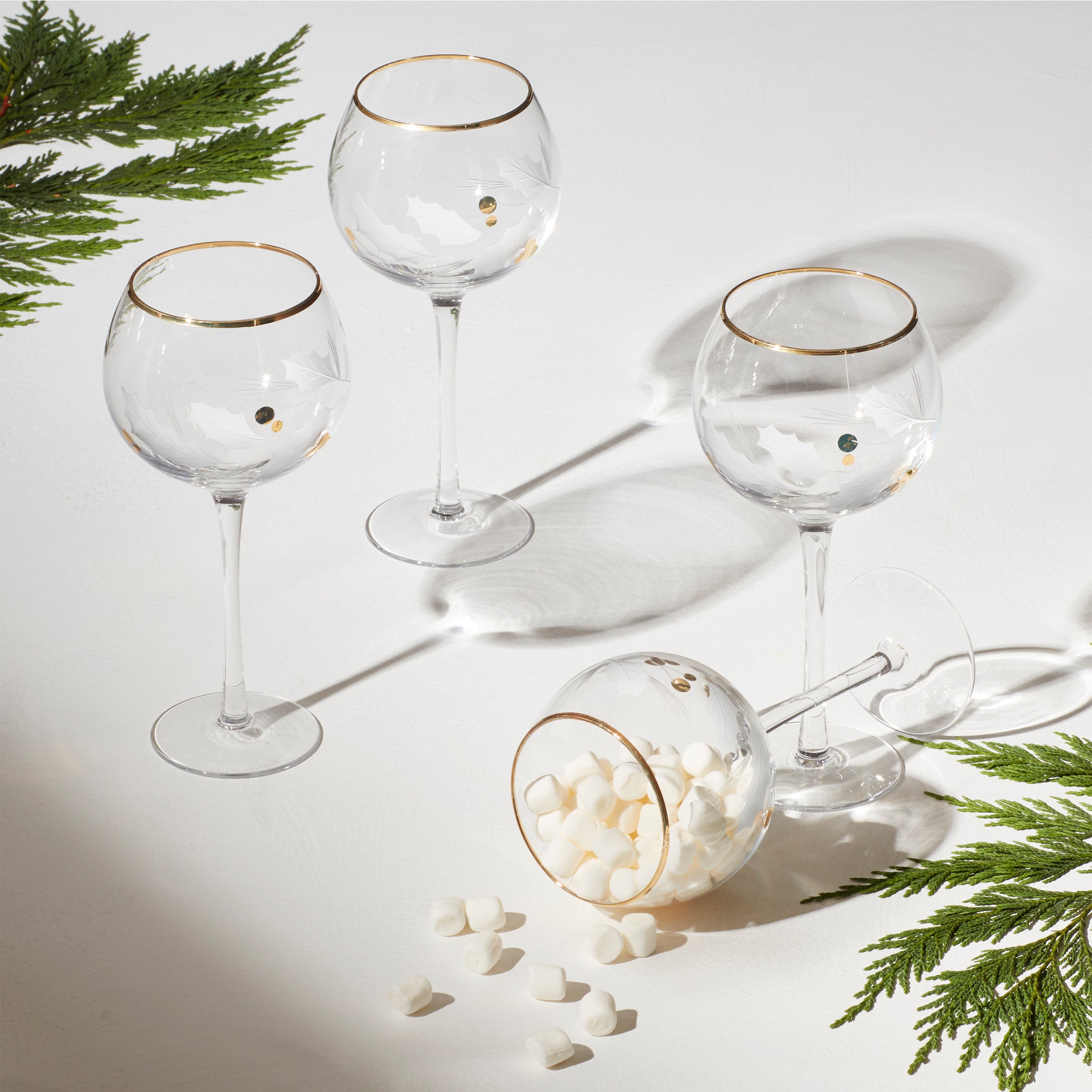 Gold Balloon Glasses Set of 4 - Elegant Stemless Wine Glasses for Holiday Parties, Weddings & Celebrations - Perfect for Champagne, Cocktails & Festive Drinks