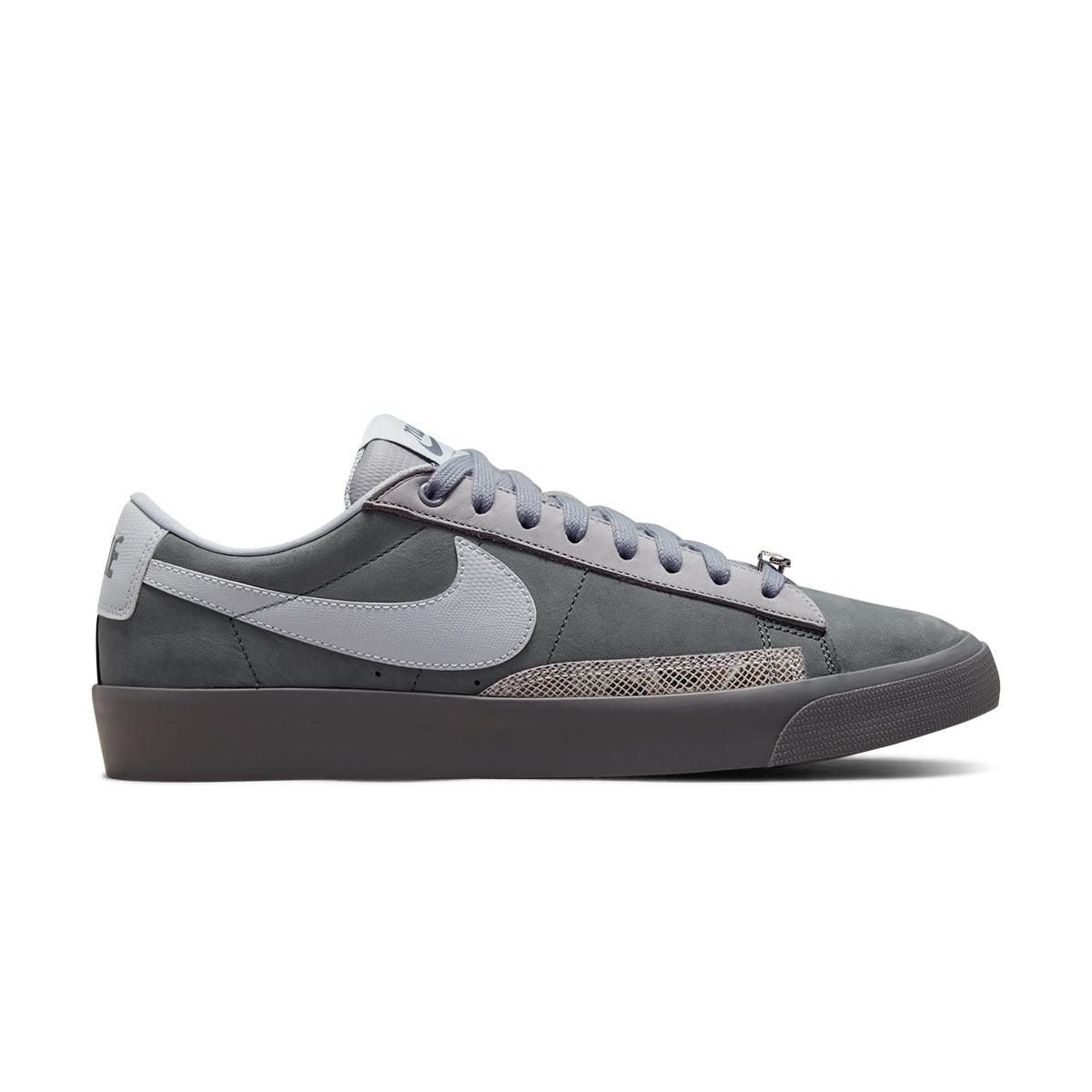FPAR SB Zoom Blazer Low 'Cool Grey' - Men's Skateboarding Shoes for Comfort & Style - Perfect for Streetwear, Casual Wear & Skate Sessions