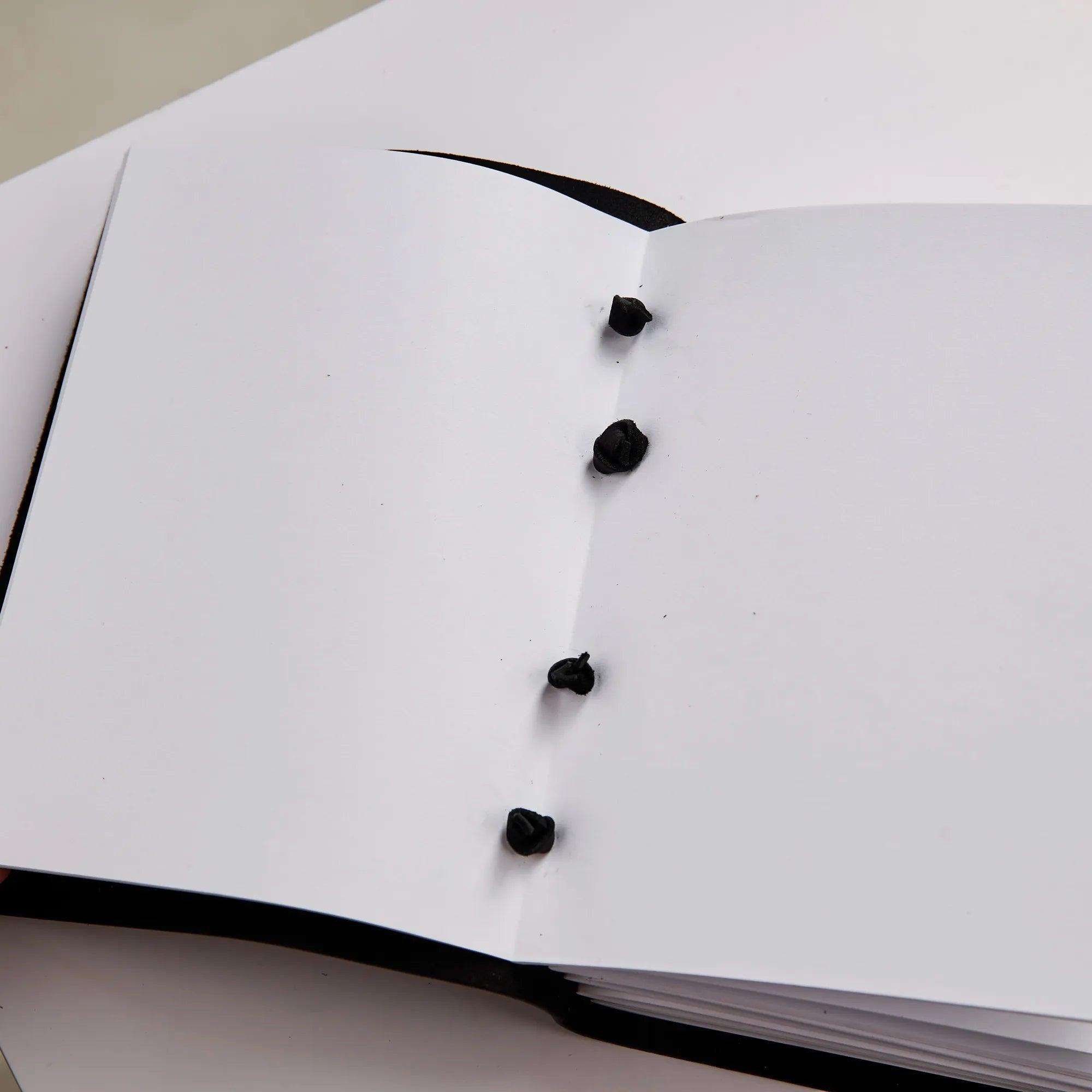 Premium Leather Journal for Writing & Sketching - Handcrafted Genuine Leather Notebook, Perfect for Travel, Bullet Journaling & Gift Giving