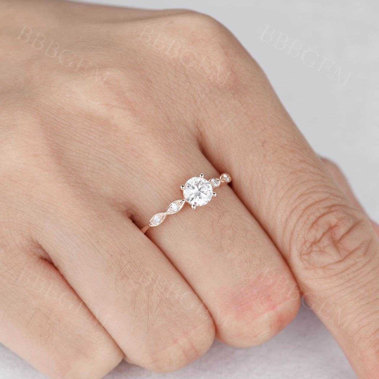 Vintage Moissanite Engagement Ring - 5mm Round Cut 0.5 Carat Moissanite & Diamond Bridal Ring in 14K/18K White Gold - Perfect for Proposals, Anniversaries & Wedding Bands