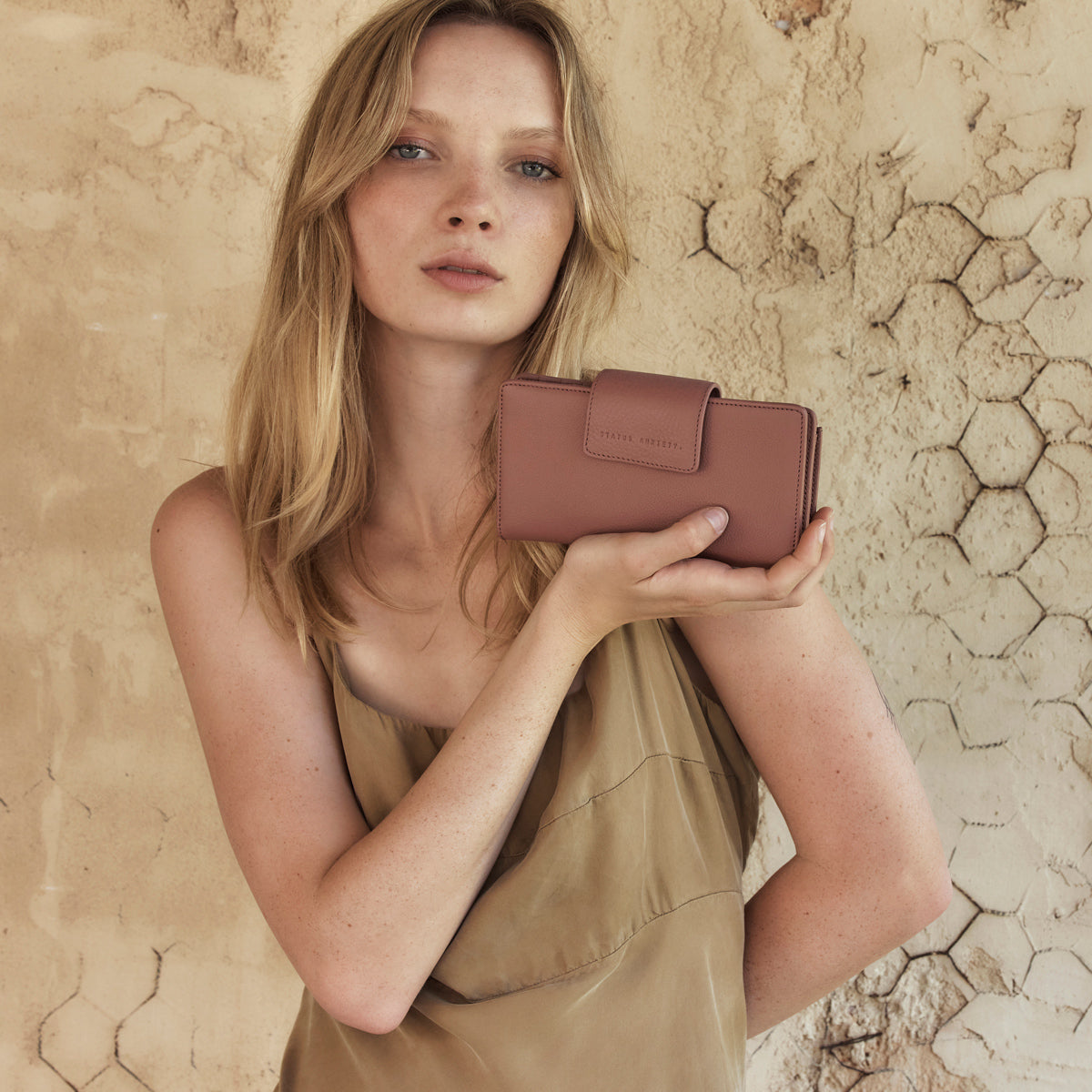 Ruins Wallet for Women - Dusty Rose Genuine Leather Slim Card Holder | Perfect for Everyday Use, Travel & Minimalist Lifestyle