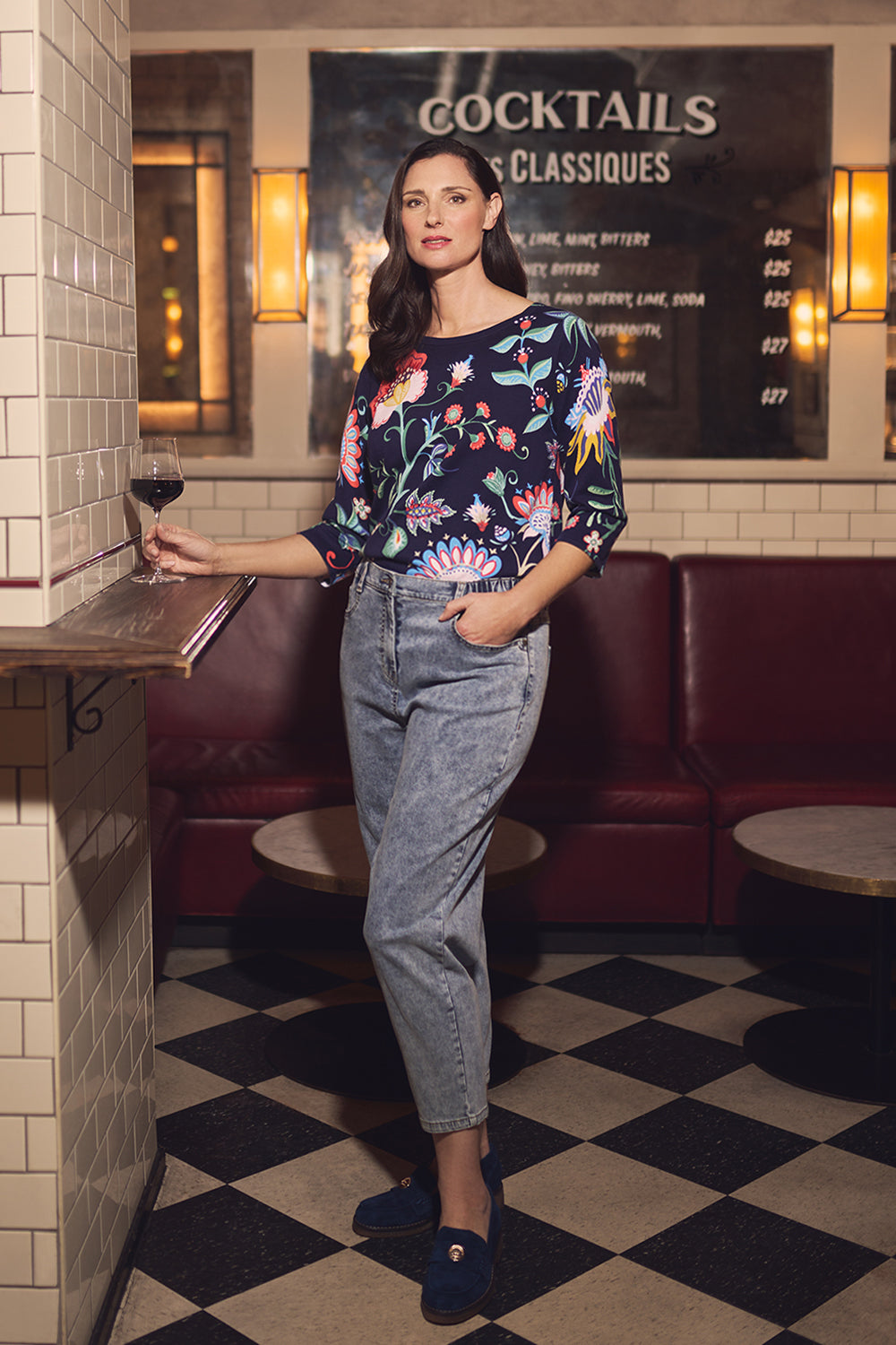 Vintage Wash Tapered Leg Jeans for Women - High Waist Slim Fit Denim Pants - Perfect for Casual Outfits, Workwear & Everyday Style