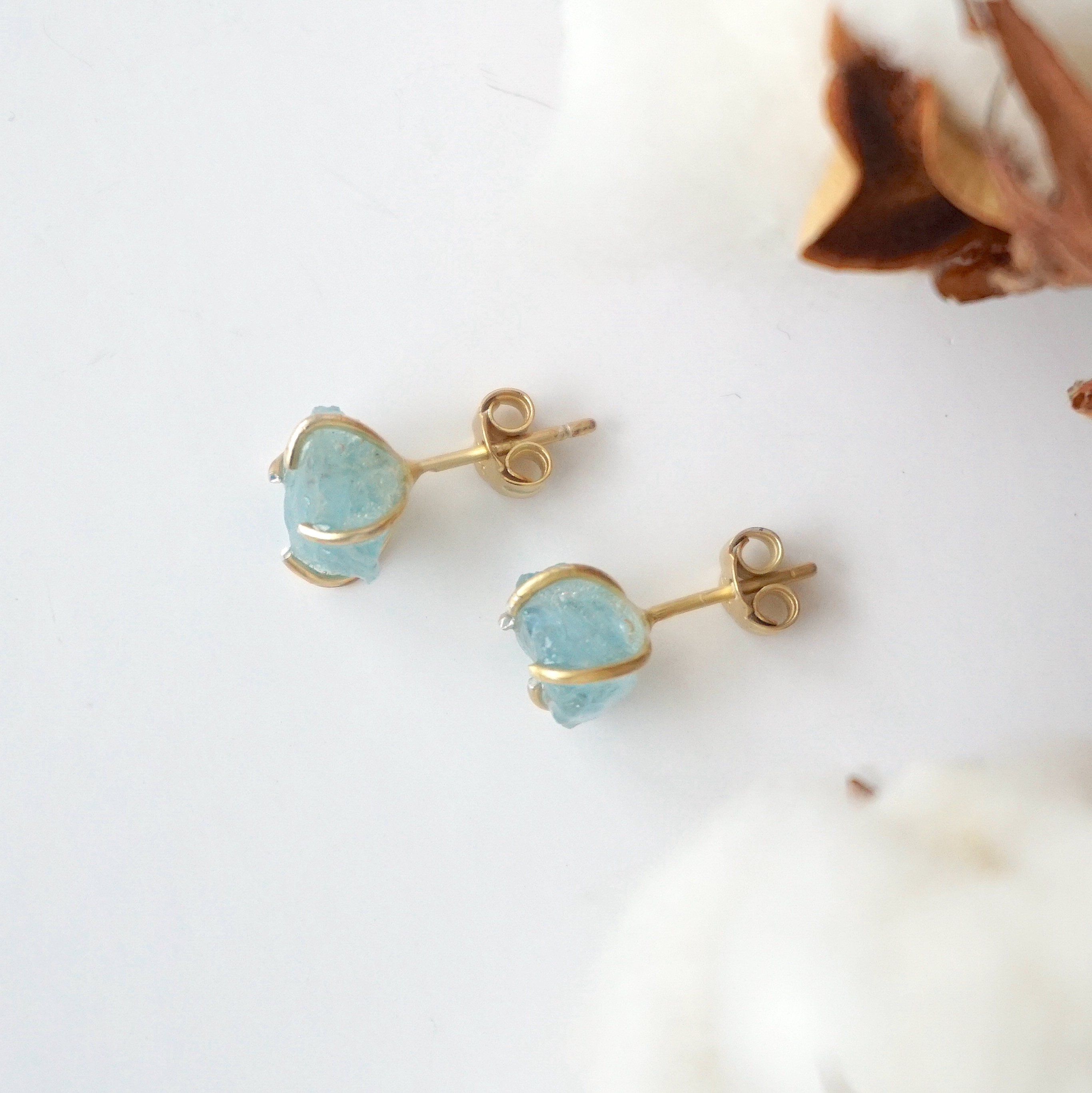 Natural Raw Aquamarine Huggie Stud Earrings - 14k Gold Filled Dainty Jewelry for Women - Perfect for Everyday Wear, Gifts & Special Occasions