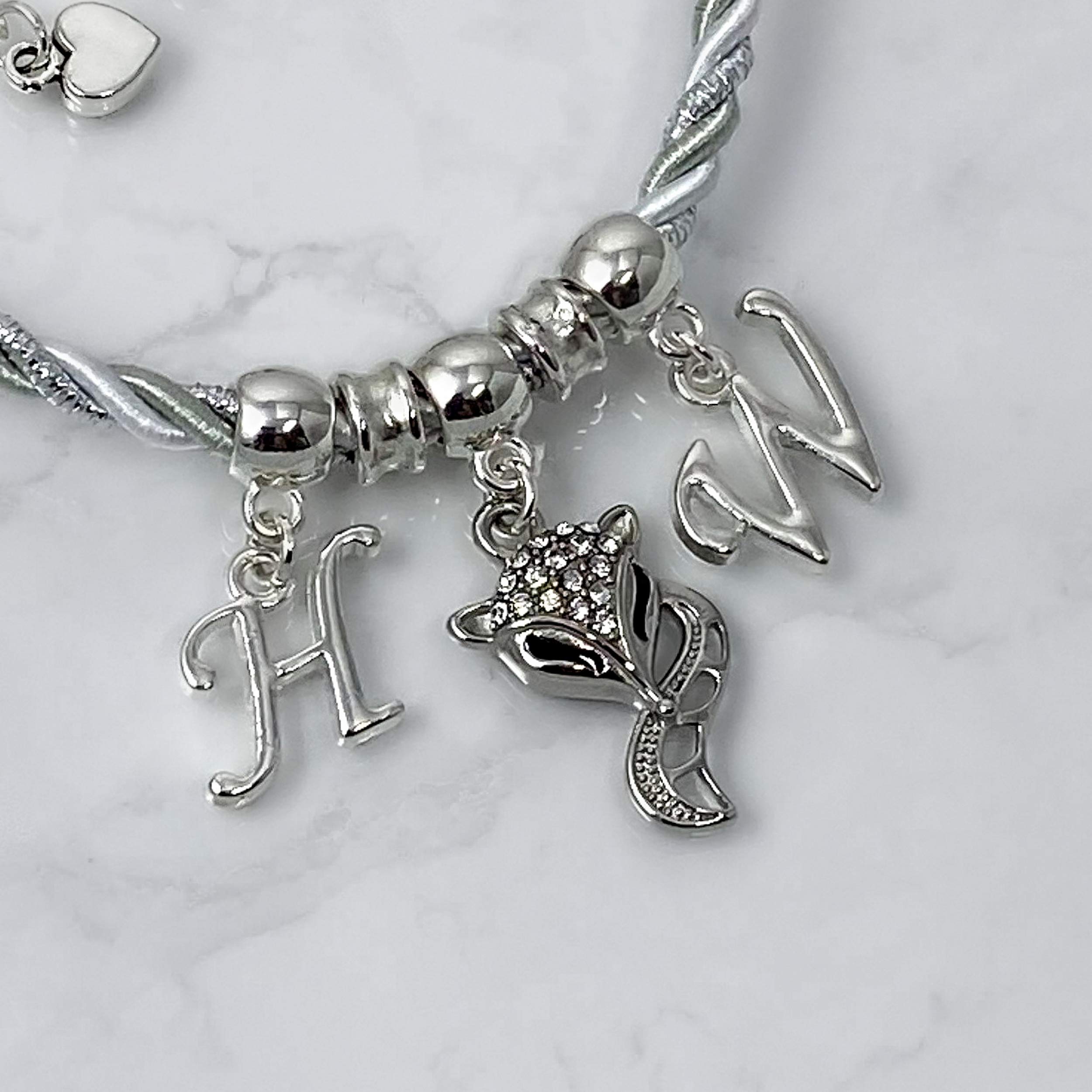 Hotwife Vixen Anklet Jewelry - Queen, Hot Wife Bracelet, Necklace for Women | Queen of Spades, BBC, QOS, MFM, Threesome & Swinger Lifestyle | Perfect for Date Nights, Parties & Sensual Occasions