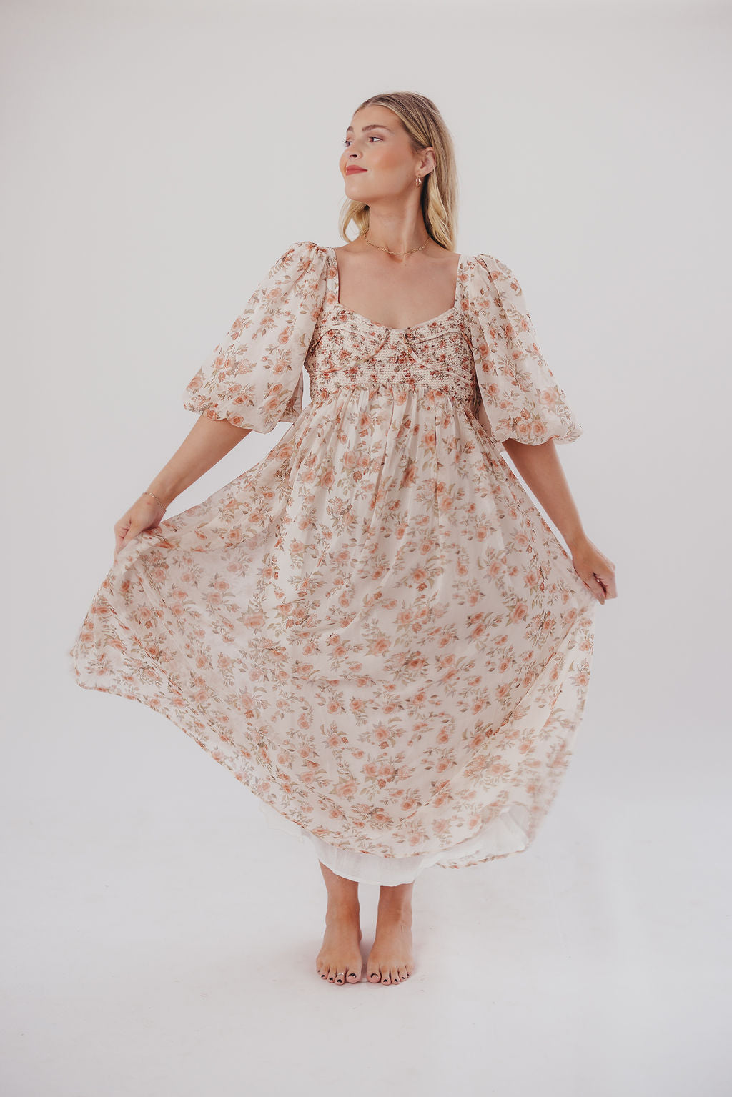 Harlow Maxi Dress in Ivory Floral - Bump Friendly Maternity Dress & Inclusive Sizing (S-3XL) | Perfect for Pregnancy, Beach Vacations & Summer Weddings