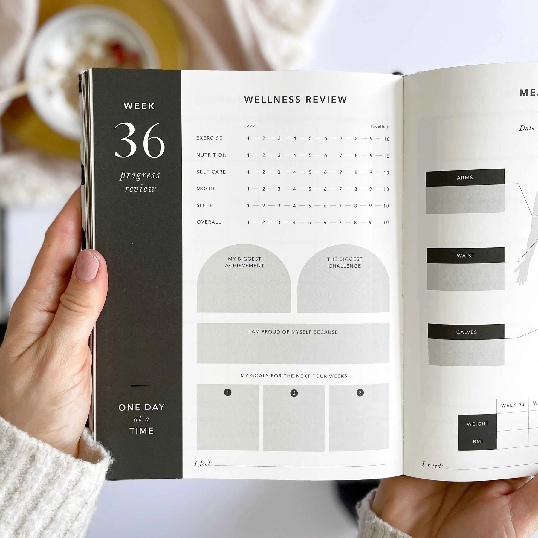 My Daily Fitness Planner - Workout & Meal Tracker Journal (Black) | Perfect for Gym, Weight Loss & Healthy Lifestyle Planning