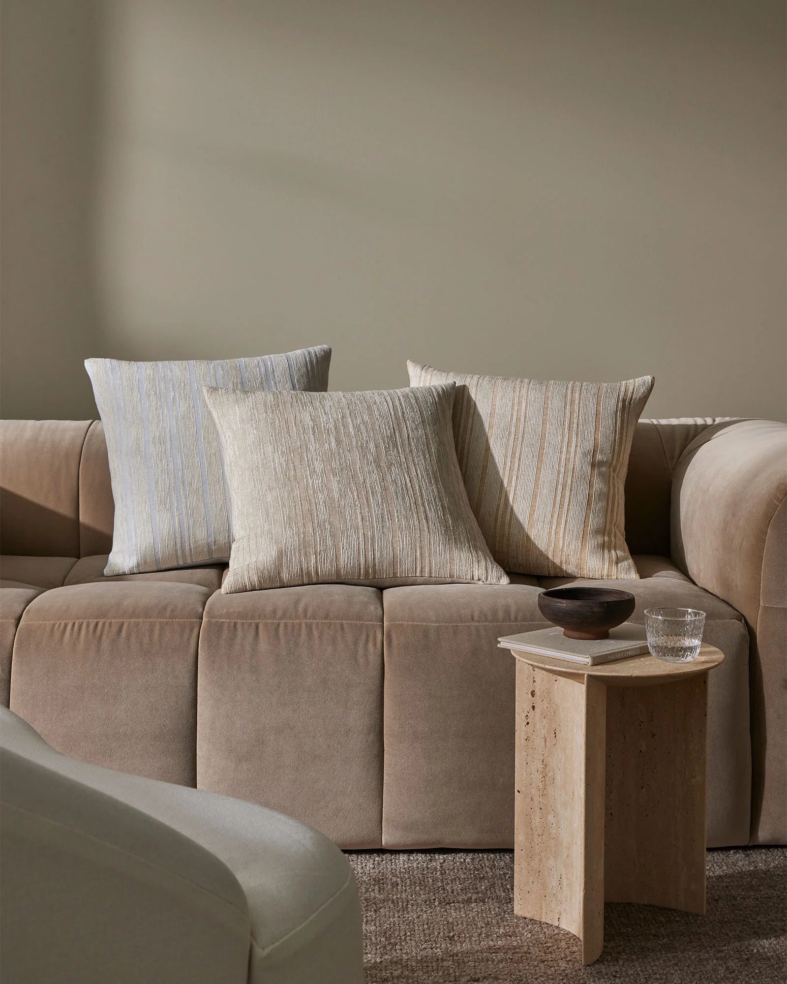 Adriana Cushion Glacier - Ultra Soft Throw Pillow for Sofa & Bed - Perfect for Living Room Decor, Bedroom Accent, and Cozy Home Comfort