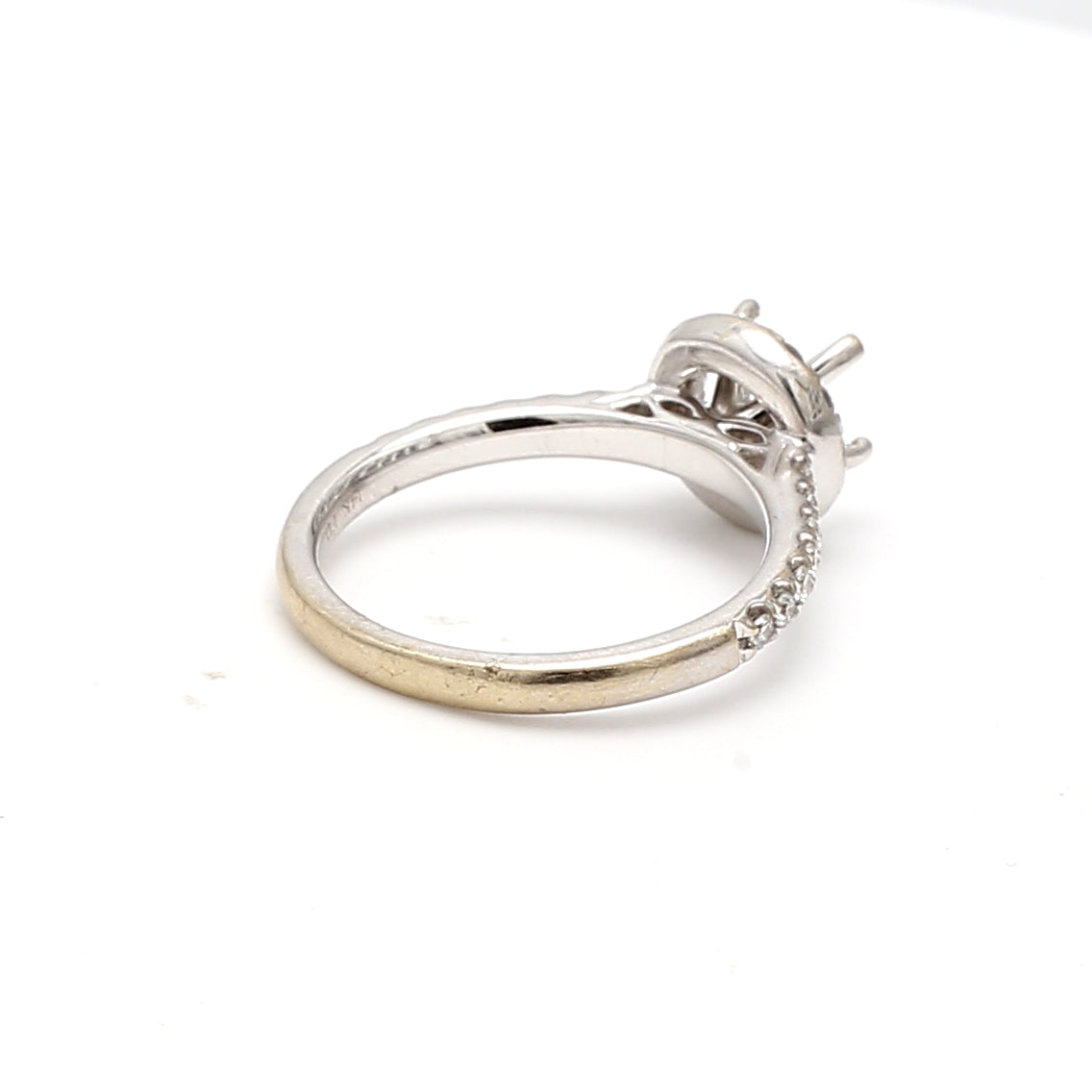0.70 Carat Round Brilliant H SI1 Diamond Engagement Ring in 14K White Gold - Perfect for Proposals, Weddings & Anniversary Gifts