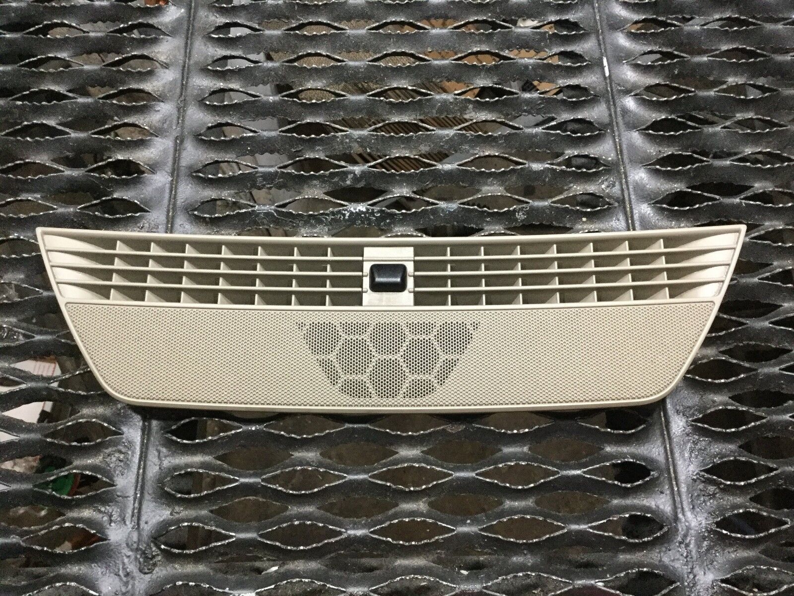 2005-2008 Audi A4 Center Dash Air Vent Grille with Light Sensor - OEM Replacement Part for Interior Upgrade & Climate Control System