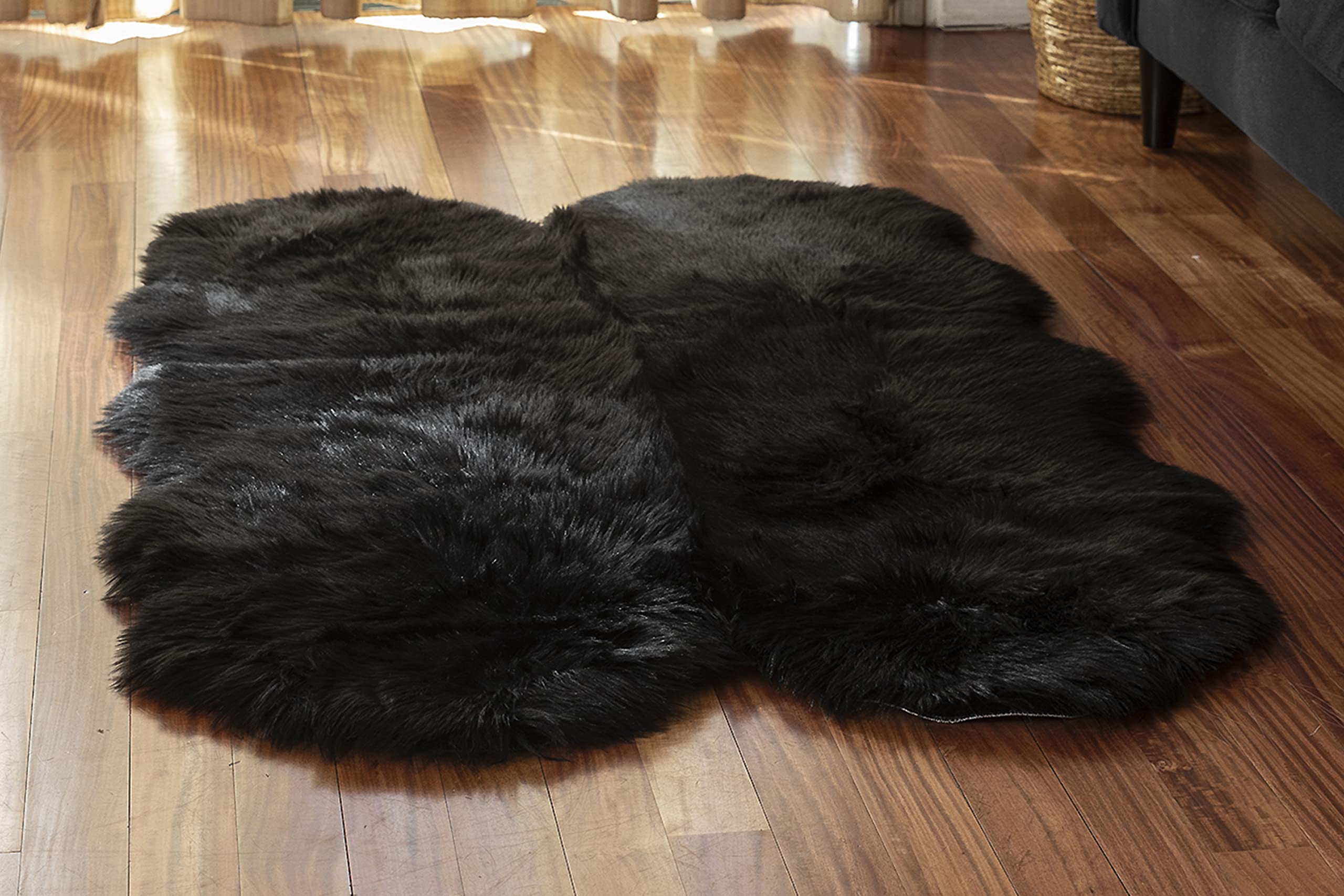 Luxury Soft Faux Fur Area Rug 3x5 Feet - Plush Black Shaggy Rug for Living Room, Bedroom, Nursery | Non-Slip Backing & Machine Washable | Cozy Home Decor for Winter, Movie Nights & Pet-Friendly Spaces