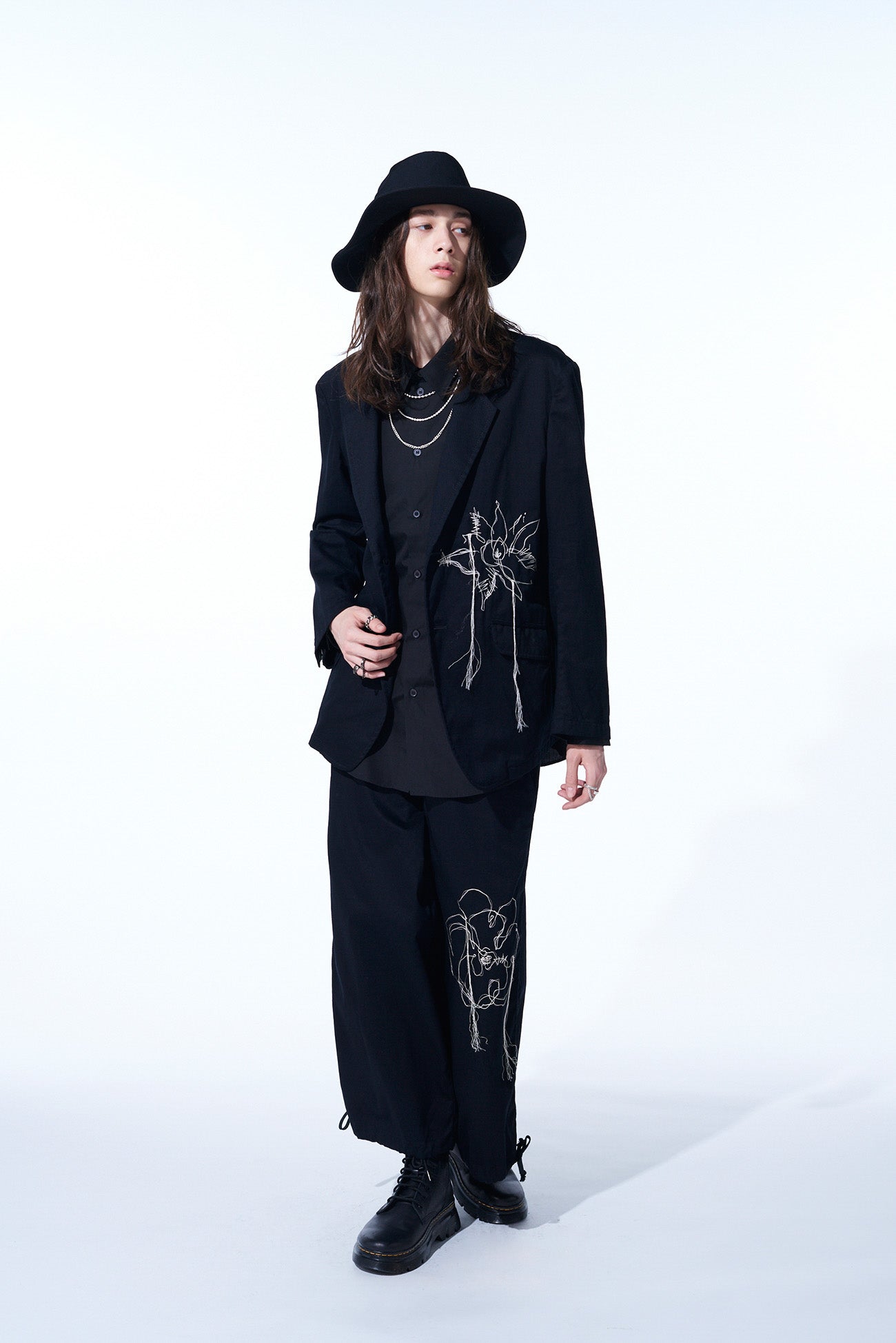 Stylish Cotton Twill 'Queen of the Night' Embroidered Jacket for Women - Perfect for Evening Parties, Date Nights & Special Occasions