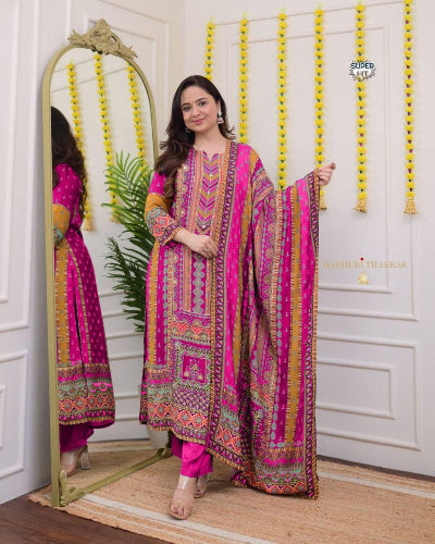 Viha Plus Size Pink Muslin Digital Print Salwar Suit Set - UK Next Day Delivery - Perfect for Weddings, Parties & Festive Occasions