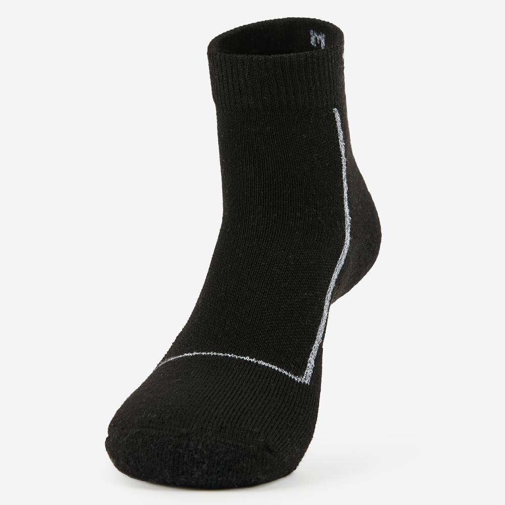 Thorlo Unisex Pickleball Socks - Light Cushion Ankle Socks for Men & Women (Black) | Breathable & Supportive for Pickleball, Tennis & Sports Activities