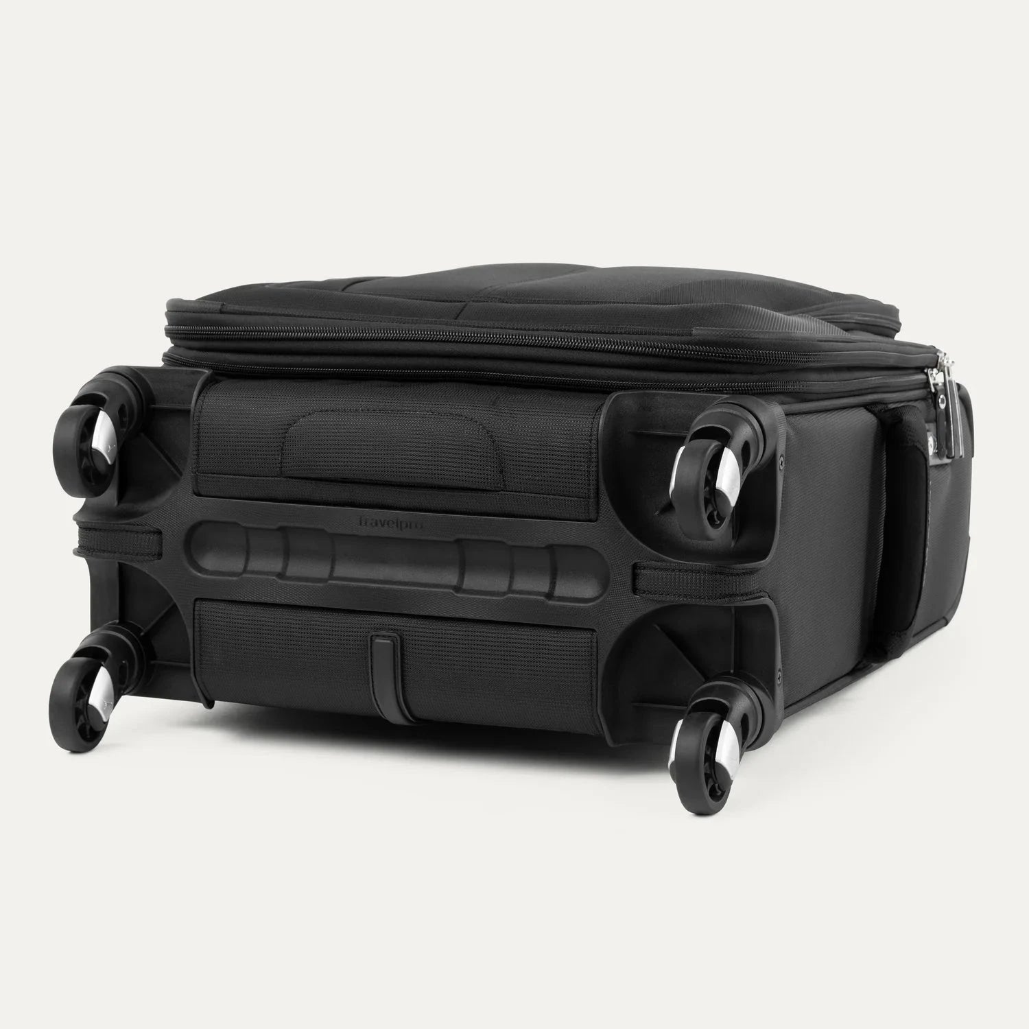 Travelpro Maxlite 5 International Carry On Spinner Luggage - Lightweight Expandable Suitcase for Air Travel, Business Trips & Vacations | 21