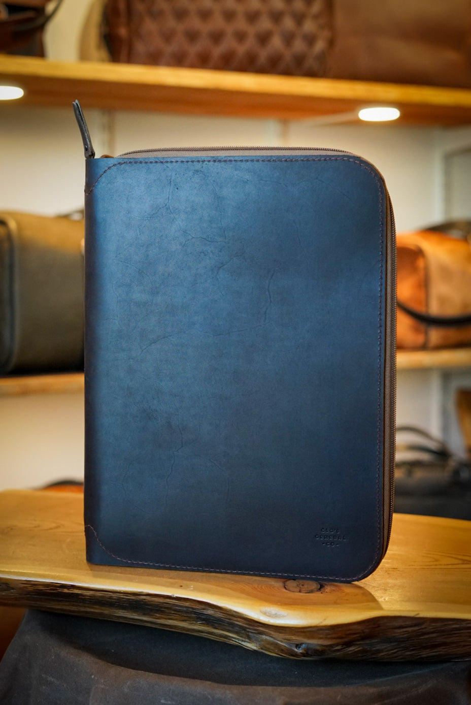Premium Two-Tone Leather Padfolio - Pebbled Cappuccino & Fleet Sienna Brown - Professional Business Portfolio Organizer for Meetings, Interviews & Office Use