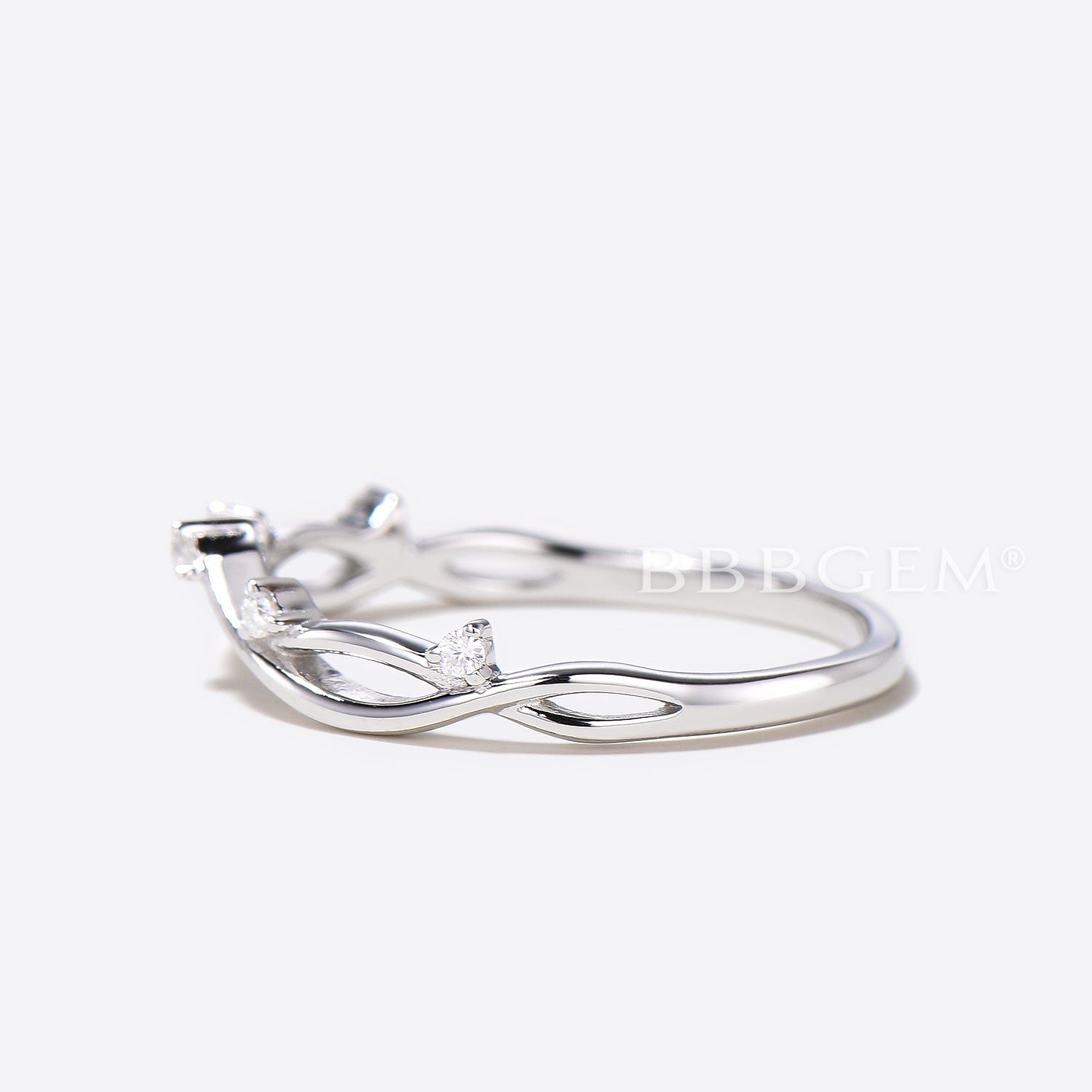 Elegant V-Curved Diamond Wedding Ring Set - Twisted Vine Matching Nesting Band for Women | Perfect for Engagement, Anniversary & Bridal Jewelry Gifts | Ideal for Weddings, Proposals & Romantic Occasions