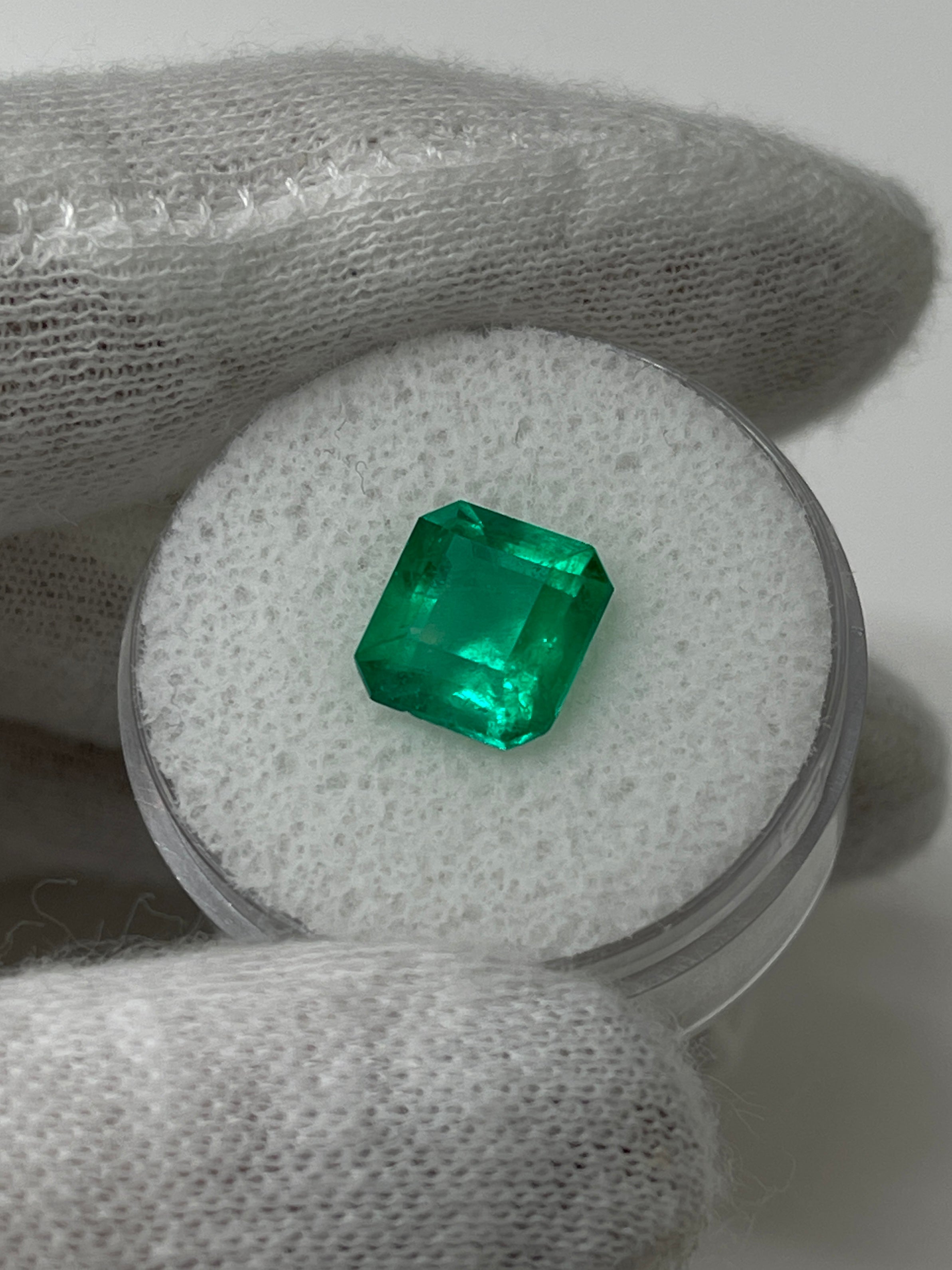 2.90 Carat Vivid Green Natural Loose Colombian Emerald - Emerald Cut Gemstone for Jewelry Making, Engagement Rings & Luxury Gifts