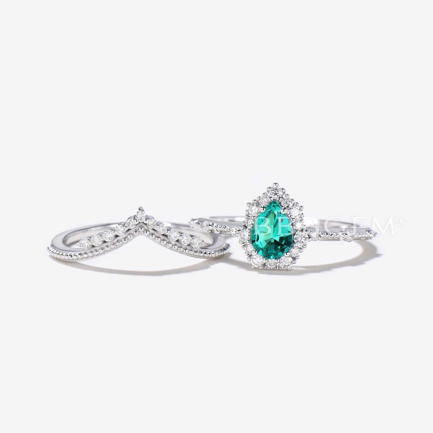 Pear Emerald Ring Set - Green Emerald Gemstone Anniversary Ring with Diamond Chevron Band - Perfect for Weddings, Engagements & Special Occasions