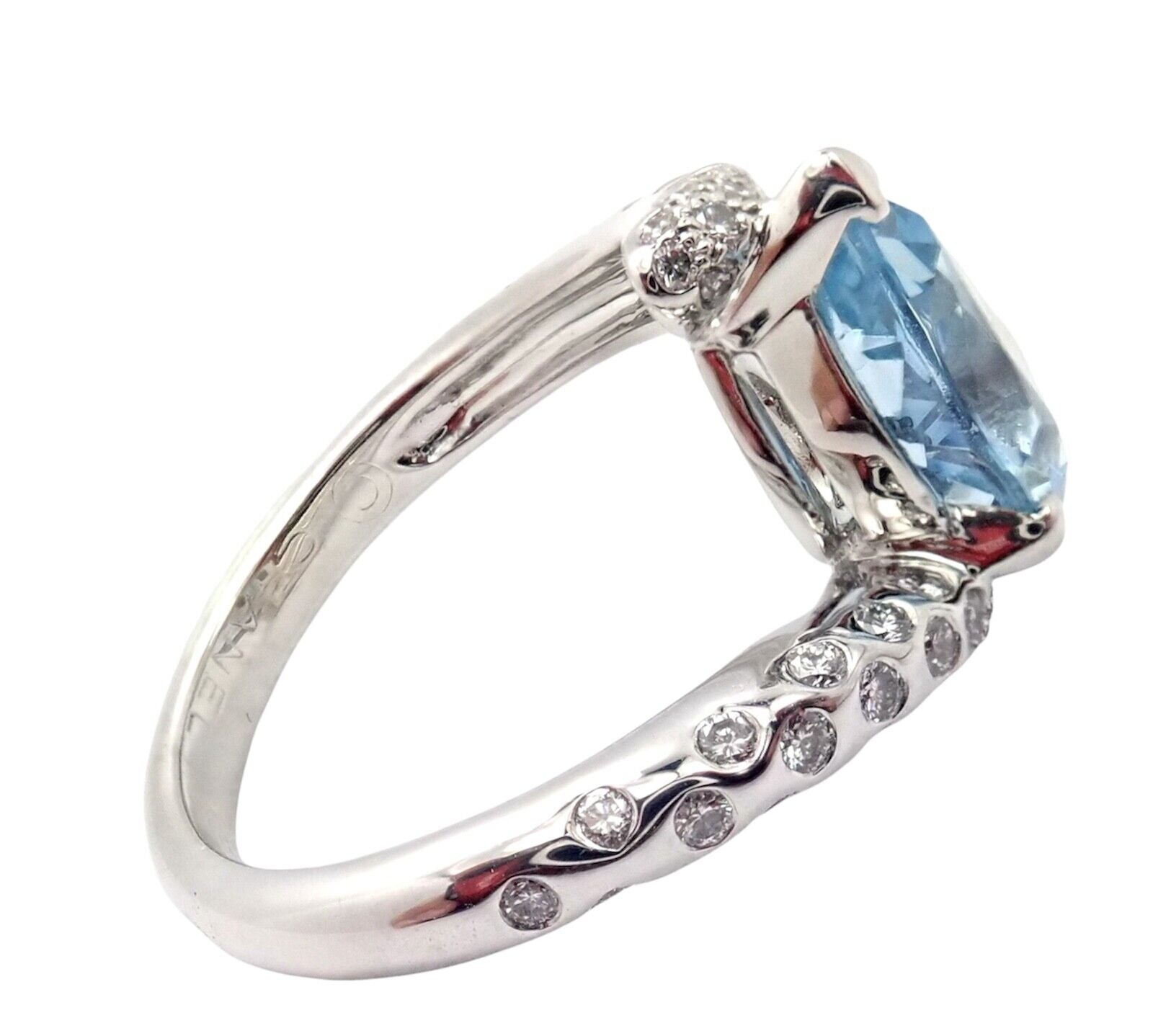 Authentic Chanel Comete Star 18k White Gold Diamond 2.25ct Aquamarine Ring - Luxury Jewelry for Weddings, Anniversaries & Special Occasions
