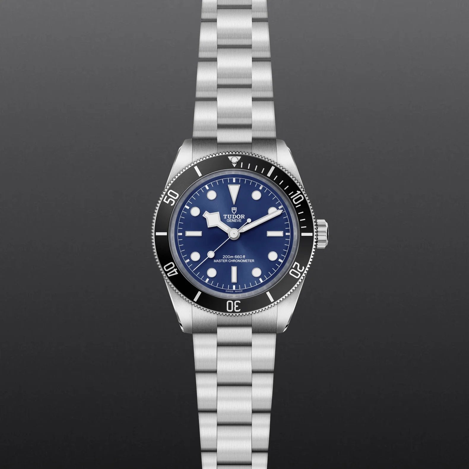 Original Title: Black Bay 68 M7943A1A0NU 0001   Optimized Title: Tudor Black Bay 68 Automatic Diver Watch M7943A1A0NU-0001 - Luxury Stainless Steel Men's Wristwatch for Diving, Business & Everyday Wear