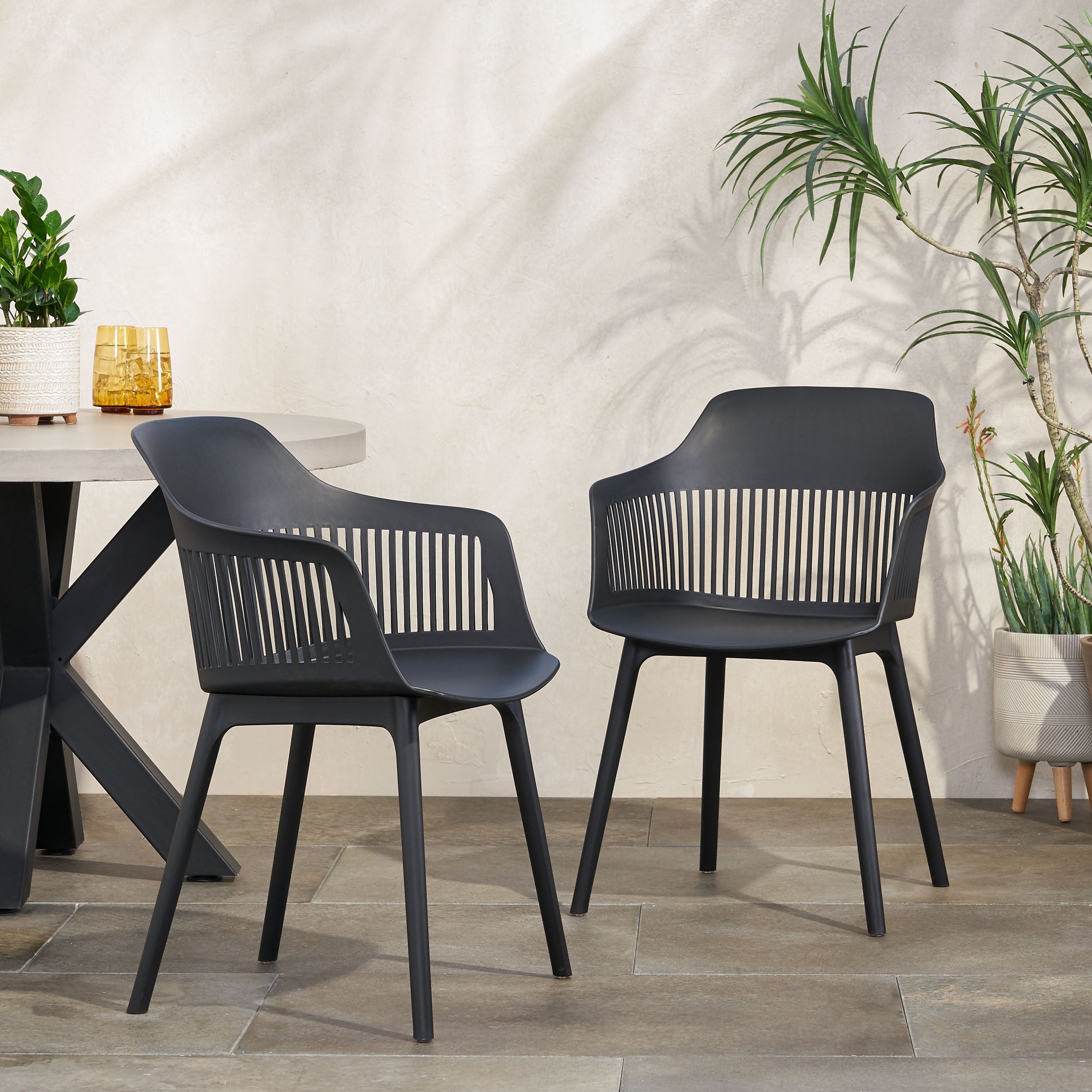 Modern Dahlia Chair - Stylish and Comfortable Accent Chair for Living Room, Bedroom, or Office - Perfect for Relaxing, Reading, or Decorating
