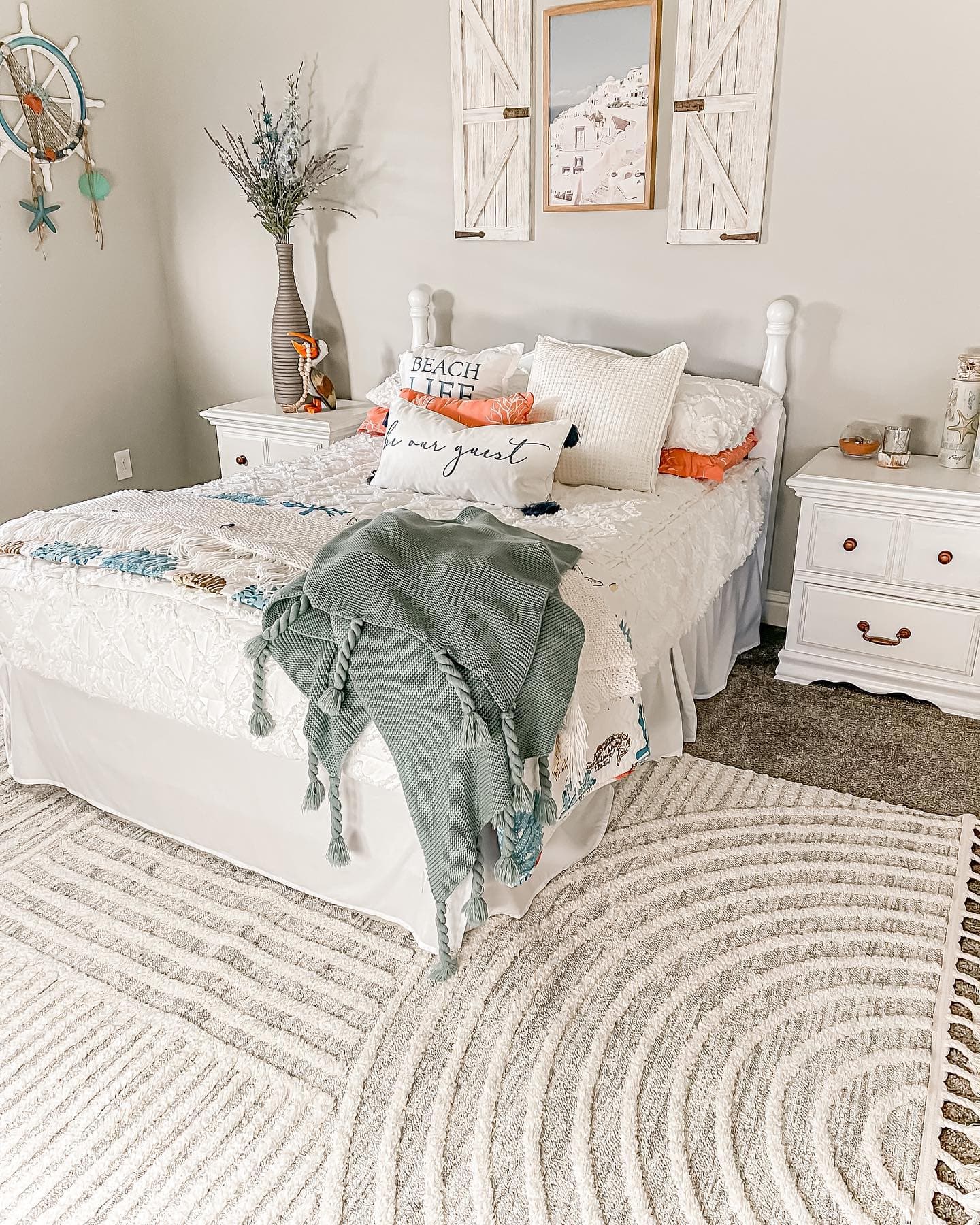 Coastal Reef Feather Reversible Quilt Set - King Size Bedding, Soft & Breathable Comforter for All Seasons | Perfect for Beach House, Guest Room & Cozy Bedroom Decor
