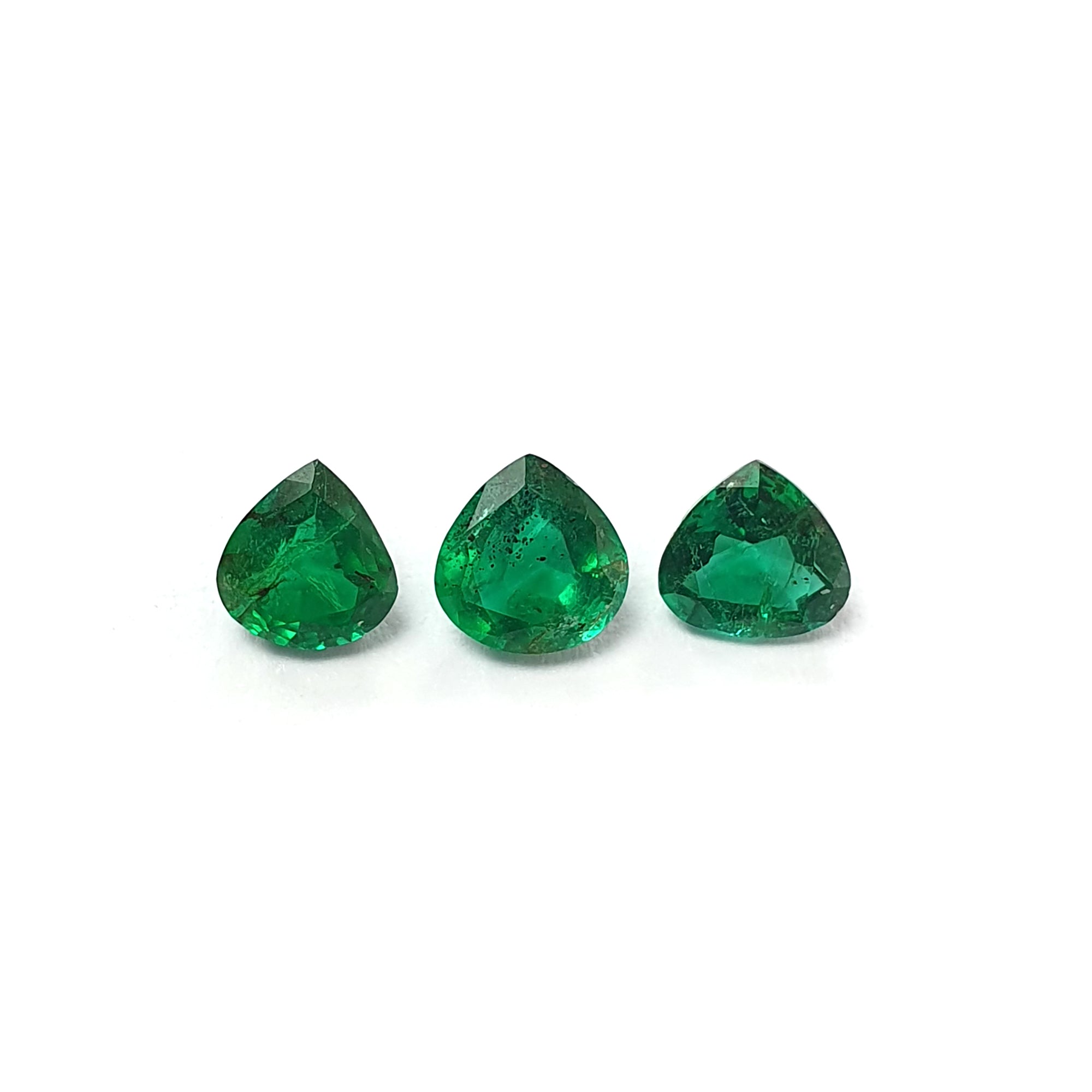 1.12cts Natural Untreated Green Emerald Heart Cut Gemstone Set - 3pcs 4.9mm x 5.4mm Fancy Jewelry Stones for Engagement Rings & Pendant Making