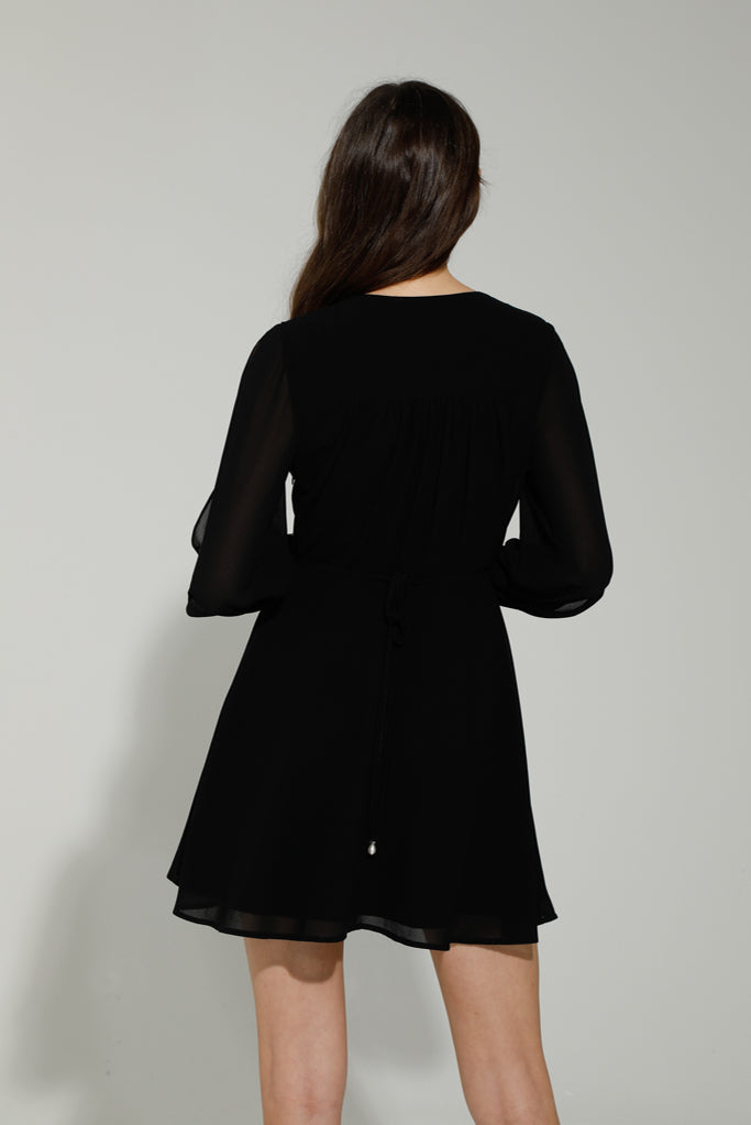 APYN Mini Dress for Women - Elegant Black Party Dress, Casual Summer Dress, Perfect for Night Out, Date Night, and Special Occasions