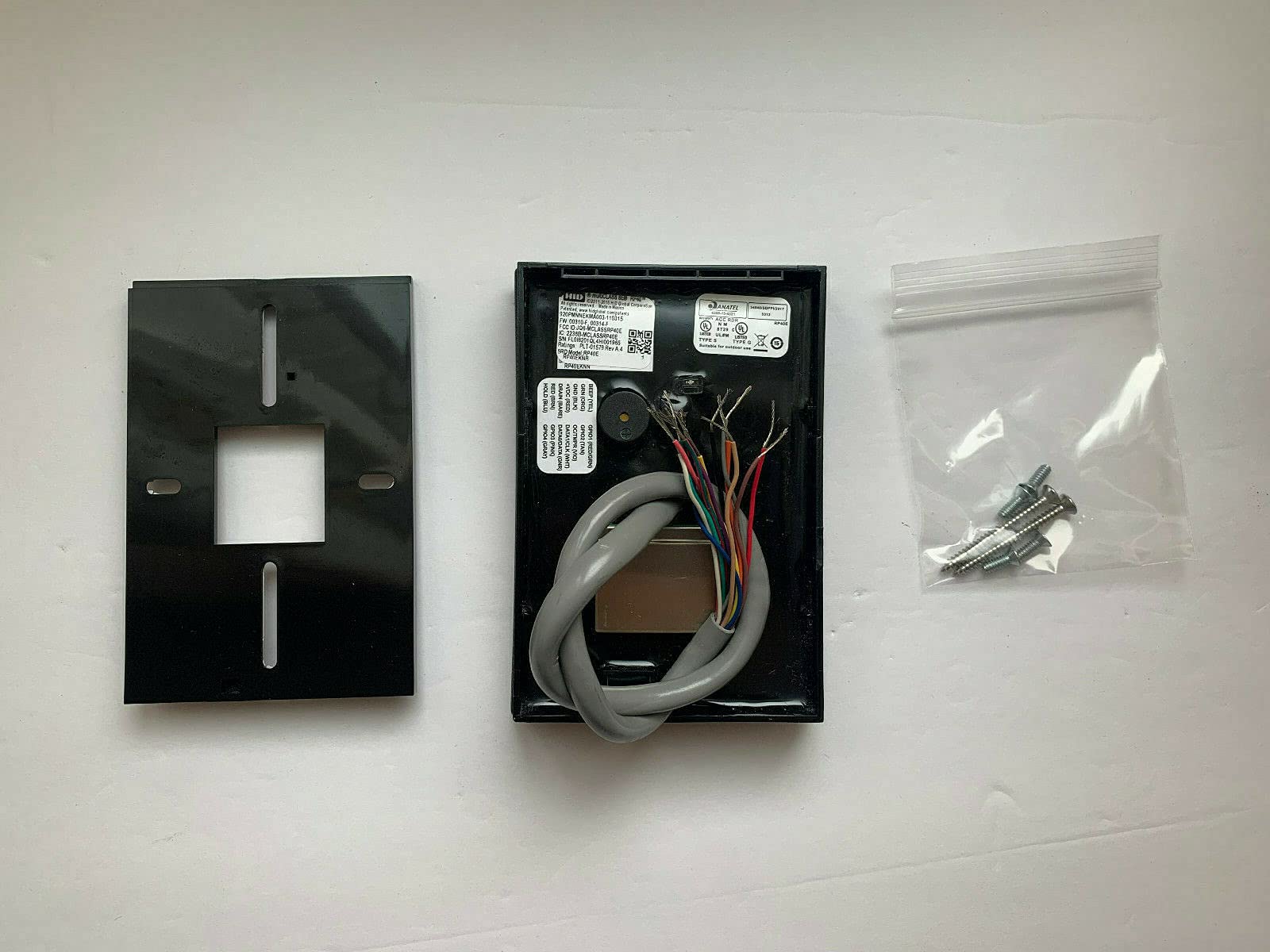 HID Global 920PMNNEKMA003 RP40 MultiClass SE Wiegand Proximity Card - Black, HF Standard (SIO/SEOS/MA) for Secure Access Control Systems