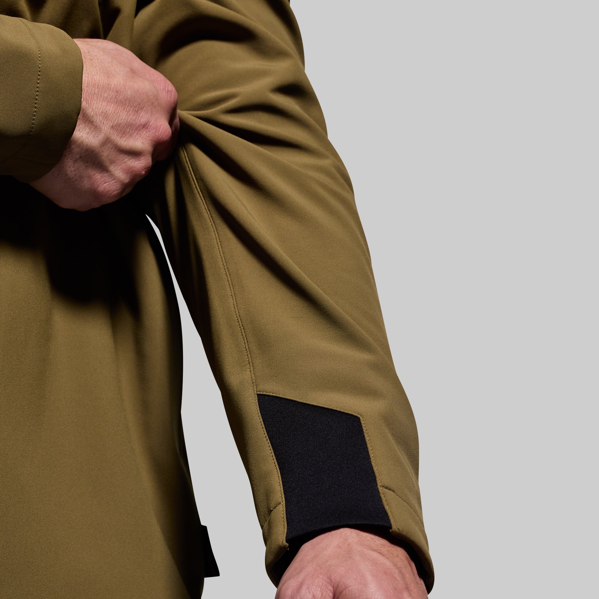 Men's Waterproof Crocodile Barrier Jacket - Windproof & Breathable Outdoor Jacket for Hiking, Camping, and Winter Adventures