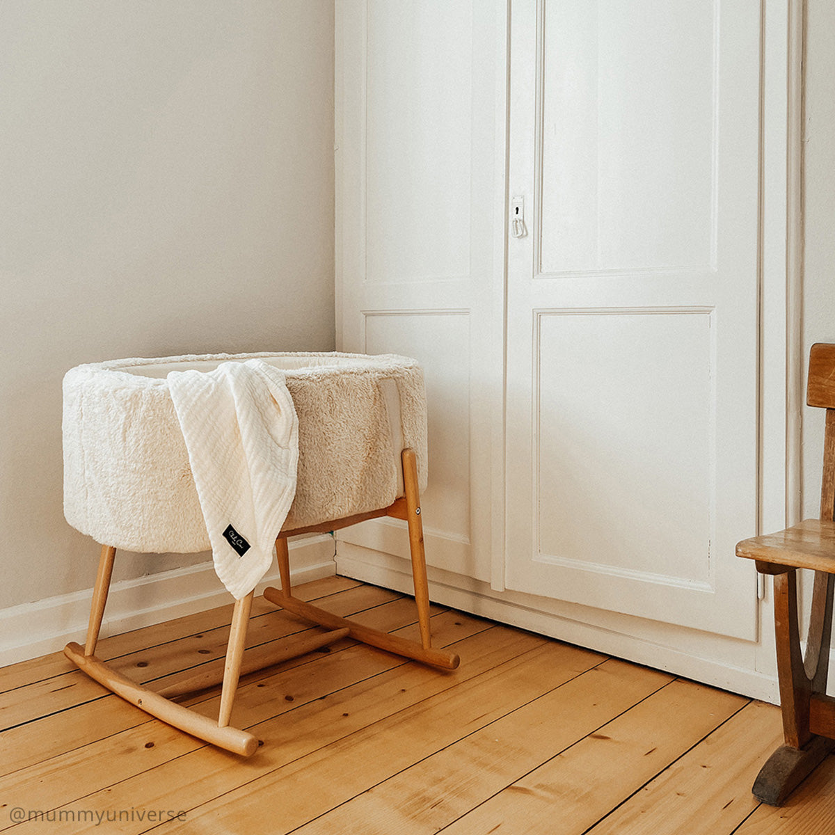 Charlie Crane KUKO Baby Bassinet - Modern Wooden Crib for Newborns & Infants - Portable Nursery Bed for Bedroom, Nursery, or Travel - Perfect Baby Shower Gift