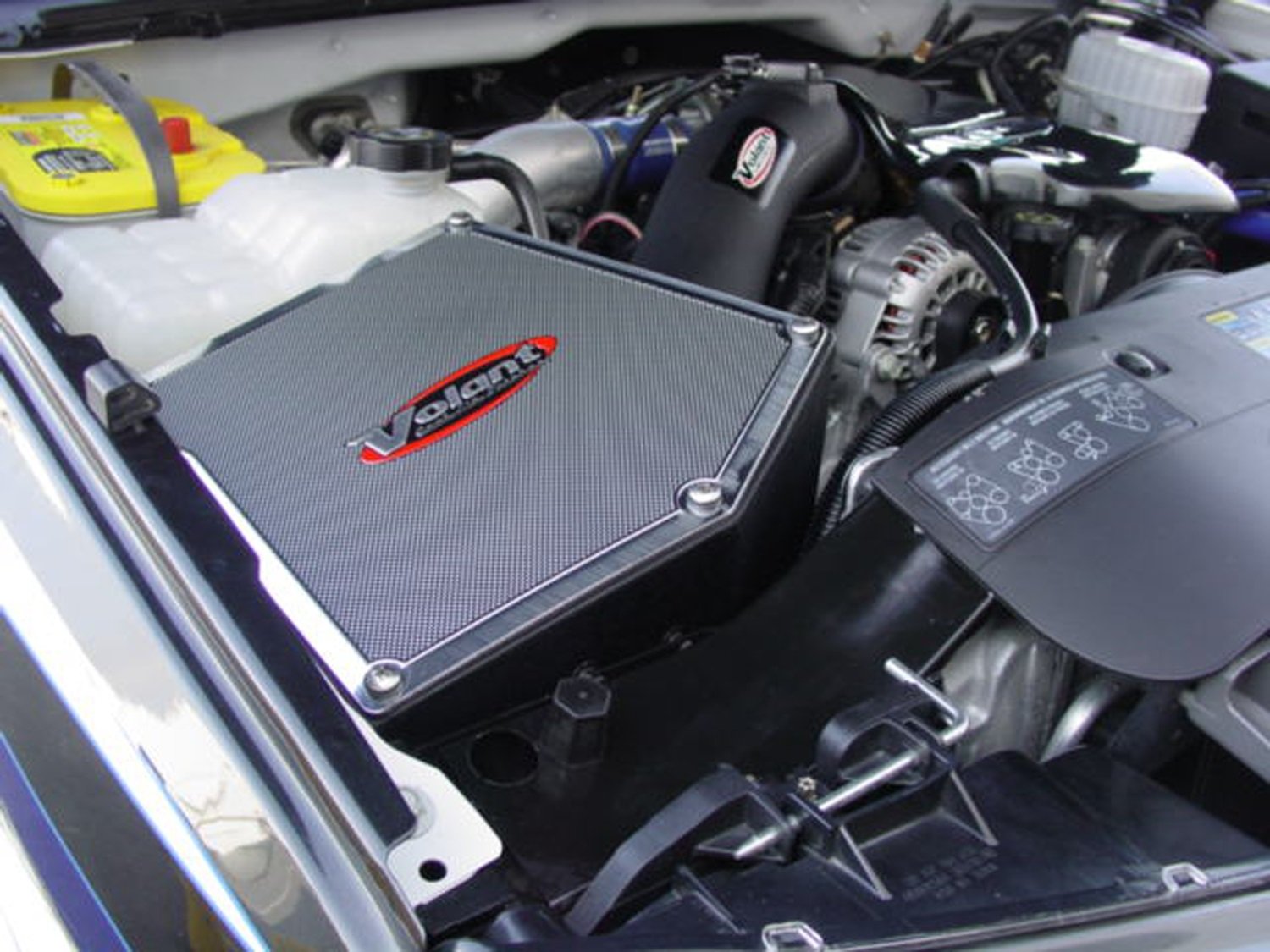 Volant 15866 High Performance Cool Air Intake System Kit - Improves Engine Power & Fuel Efficiency for Trucks & SUVs - Perfect for Off-Roading & Daily Commuting
