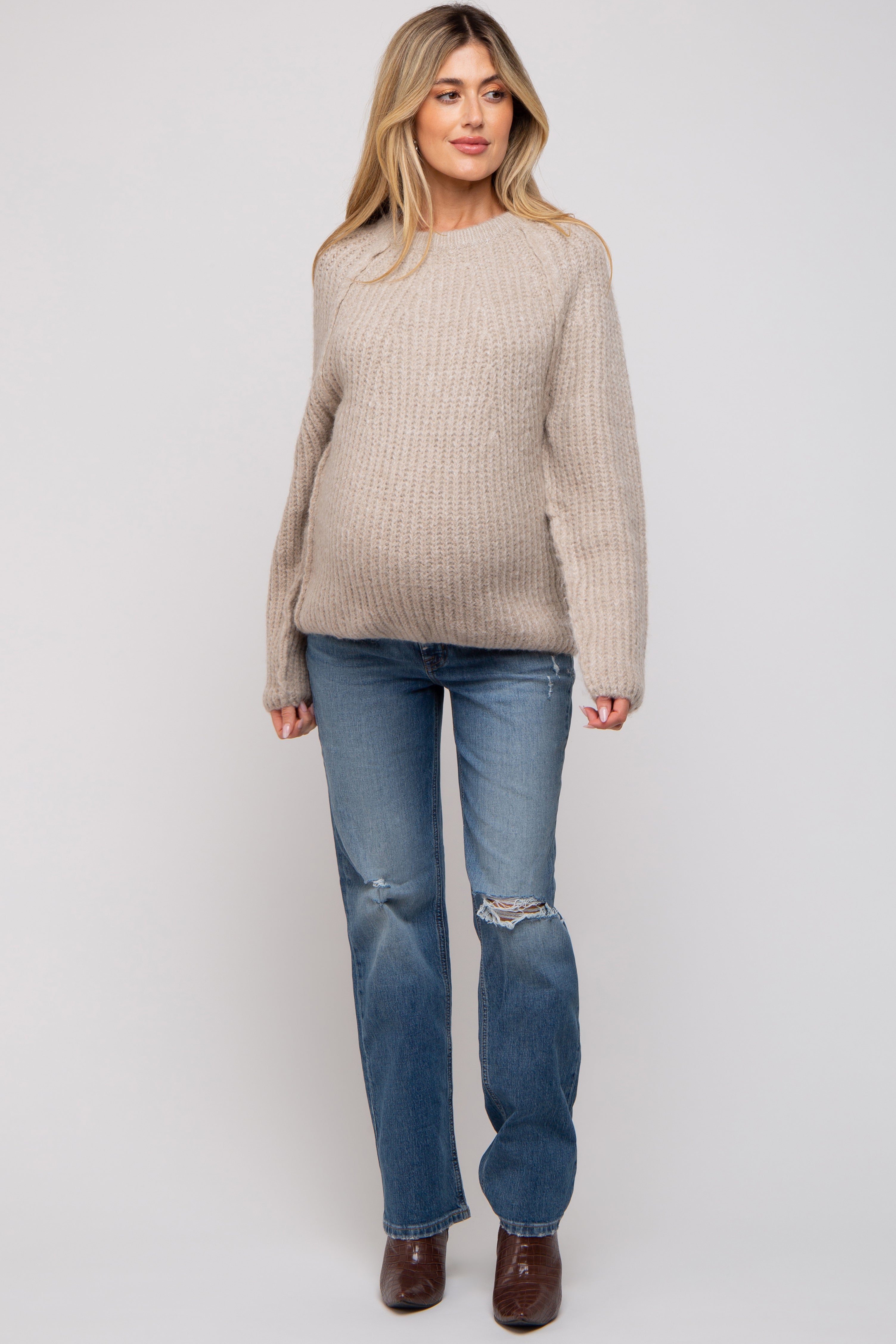 Cozy Beige Chunky Knit Maternity Sweater for Women - Soft Oversized Pregnancy Pullover for Winter & Nursing Comfort