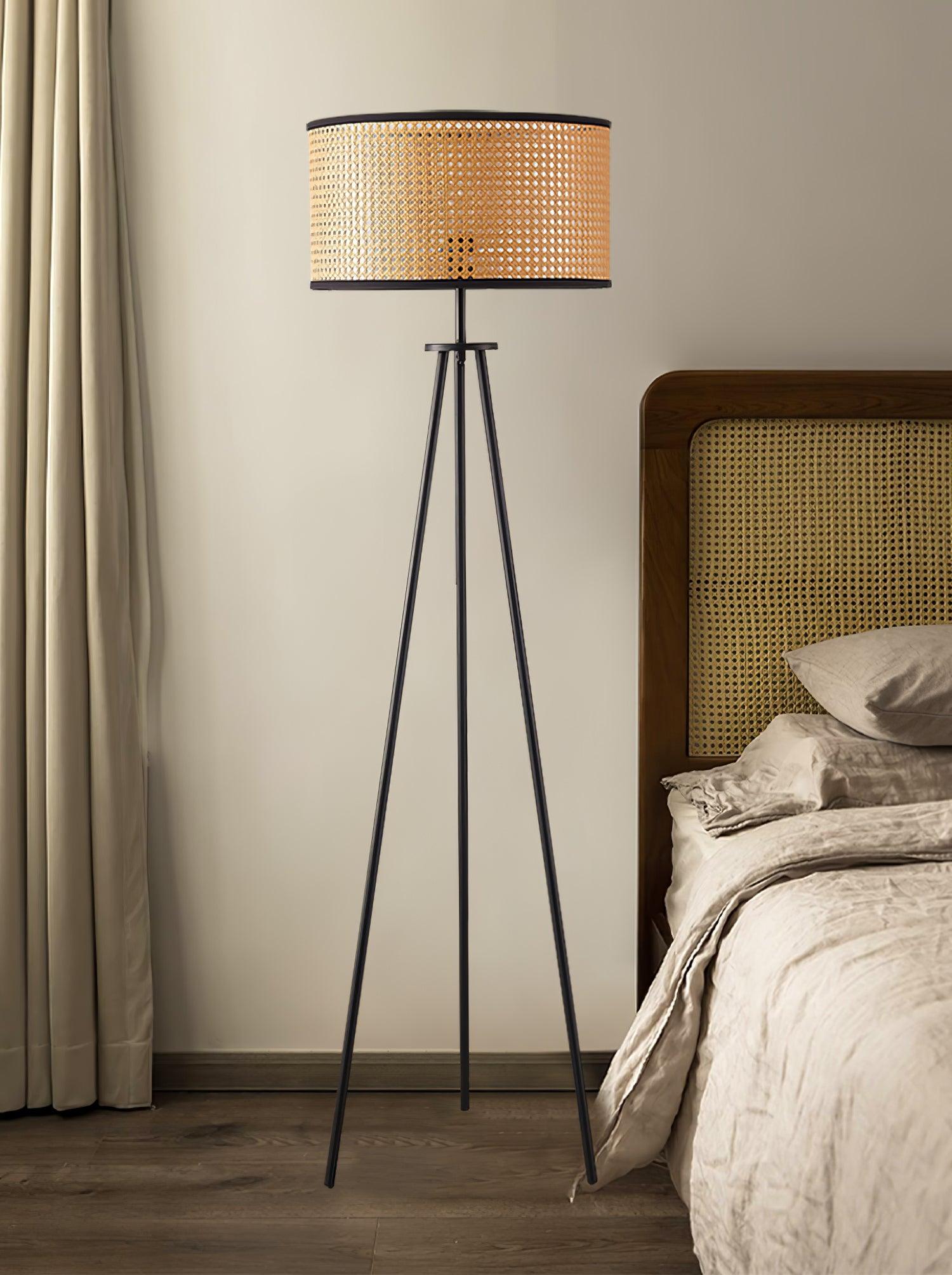 Modern Aubrey Floor Lamp - Adjustable Brightness LED Standing Light for Living Room, Bedroom & Office - Perfect for Reading, Working & Relaxing