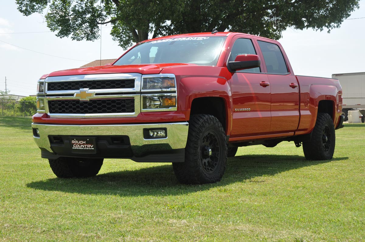 2.5 Inch Leveling Kit for Chevy/GMC Sierra 1500 (2016-2018) & Silverado 1500 (2007-2018) | Heavy Duty Stamped Steel Suspension Lift | Off-Road Truck Leveling | Perfect for Towing, Hauling & Improved Ground Clearance