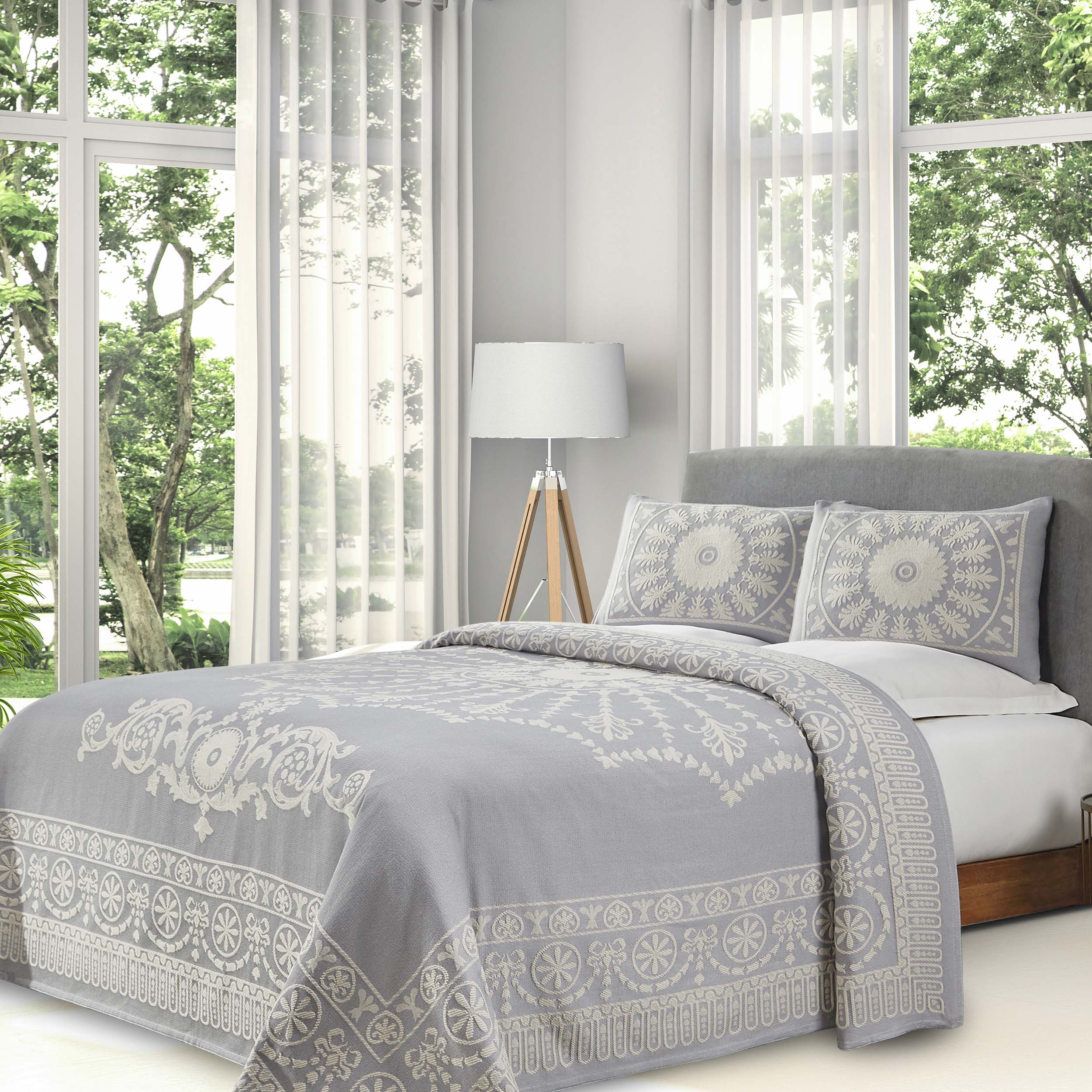 Traditional Medallion Cotton Blend Woven Jacquard Bedspread Set - Queen Size Luxury Bedding for Master Bedroom - Perfect for Home Decor, Guest Room & Hotel Use