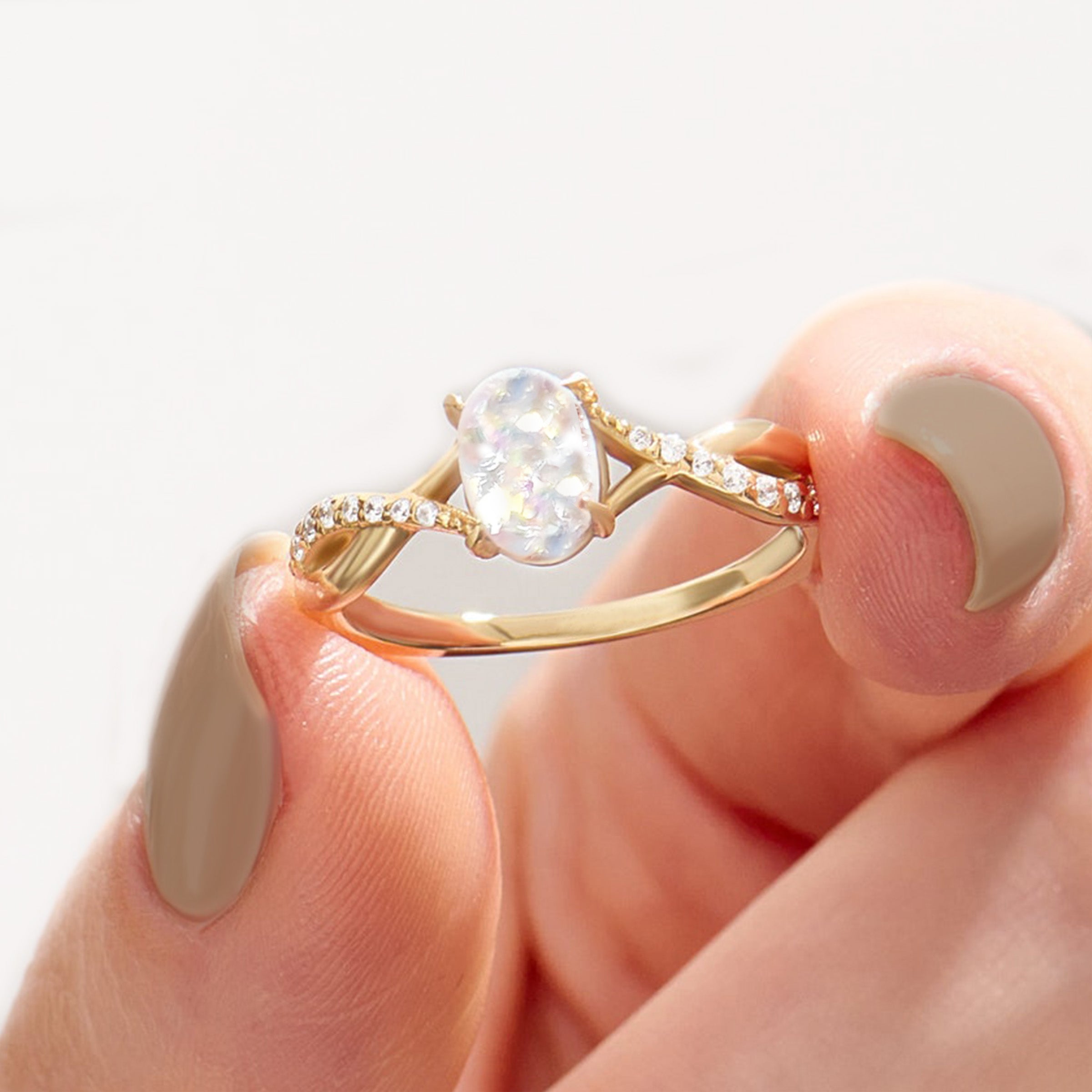 Eternal Touch Memorial Ashes Ring - Keepsake Jewelry for Cremation Ashes - Perfect for Remembering Loved Ones | Ideal for Funerals, Memorials & Everyday Wear