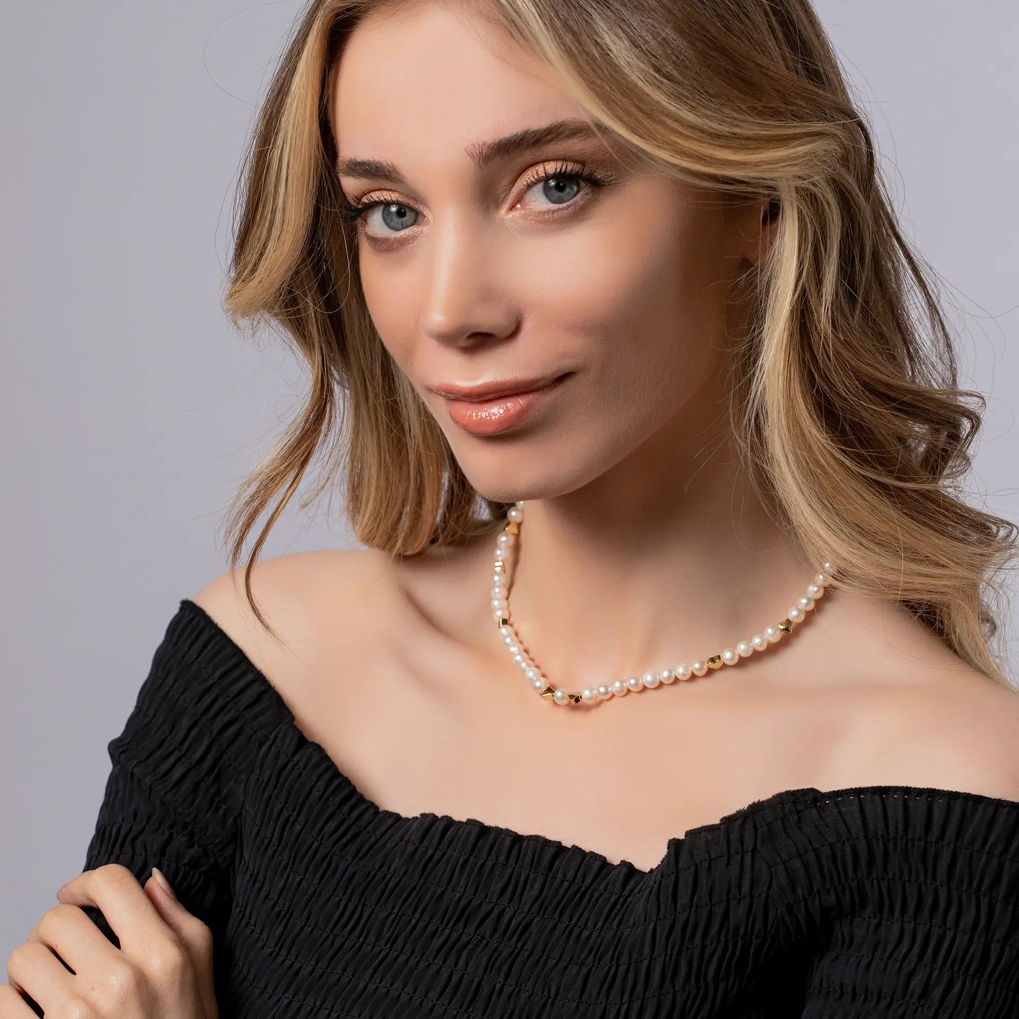 Elegant Pearl and Heart Necklace for Women - Romantic Gift for Valentine's Day, Anniversary & Special Occasions | Perfect for Date Nights, Weddings & Formal Events