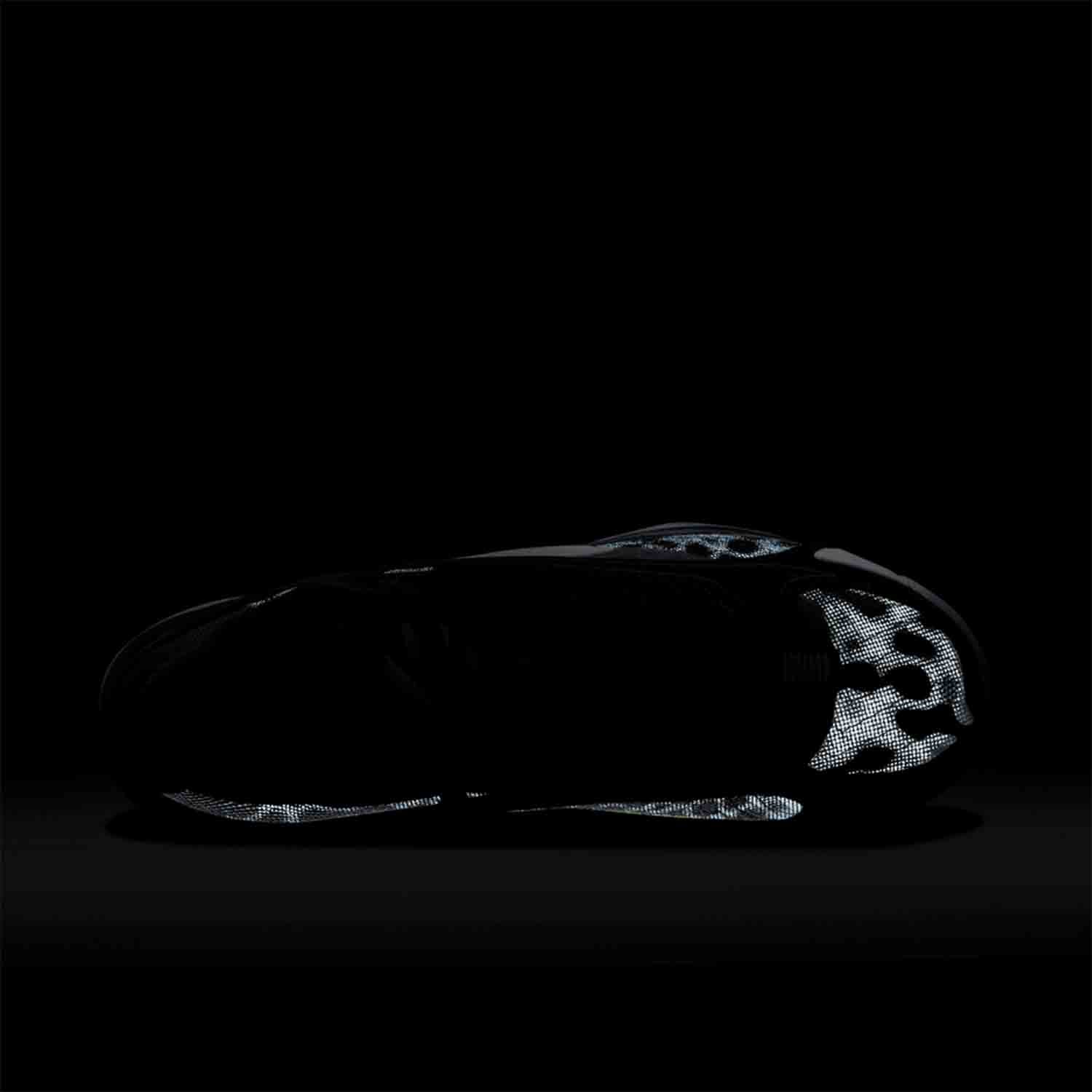 Nike Luka 2 Basketball Shoes - Black/Volt - High-Performance Men's Basketball Sneakers for Court Play & Street Style