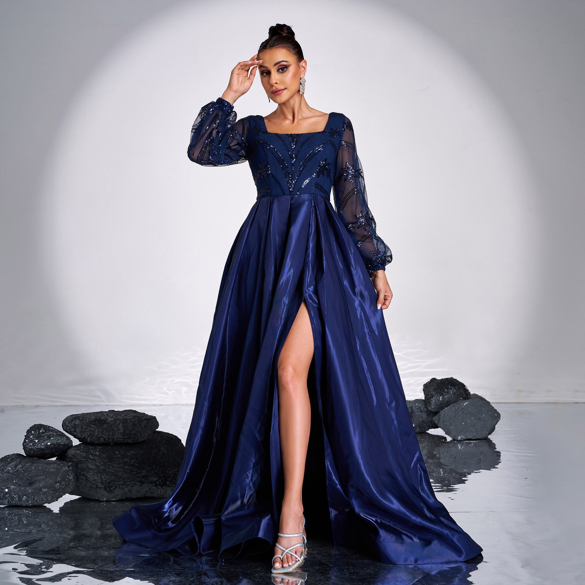Elegant 2025 Long Sleeve Square Neck Sequin Evening Gown - Women's Formal Banquet Dress for Bridesmaids & Special Occasions | Perfect for Weddings, Galas, and Red Carpet Events
