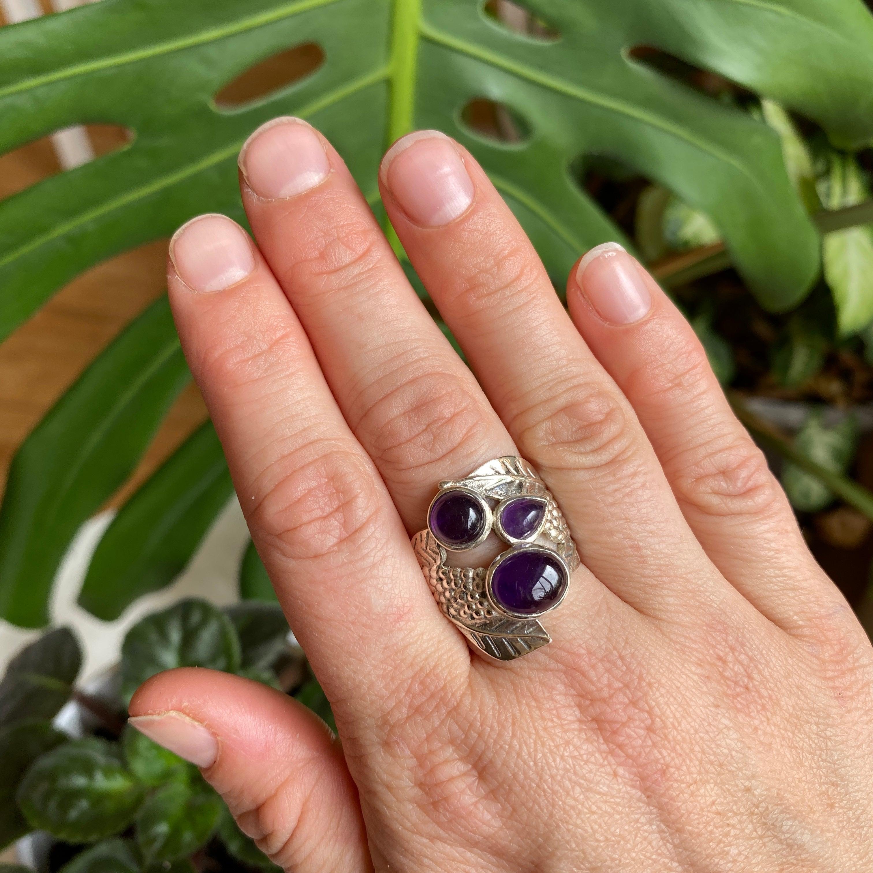 Amethyst Triple Stone Detailed Banded Ring - Size 9 - Elegant Sterling Silver Jewelry for Women - Perfect for Weddings, Parties & Everyday Wear