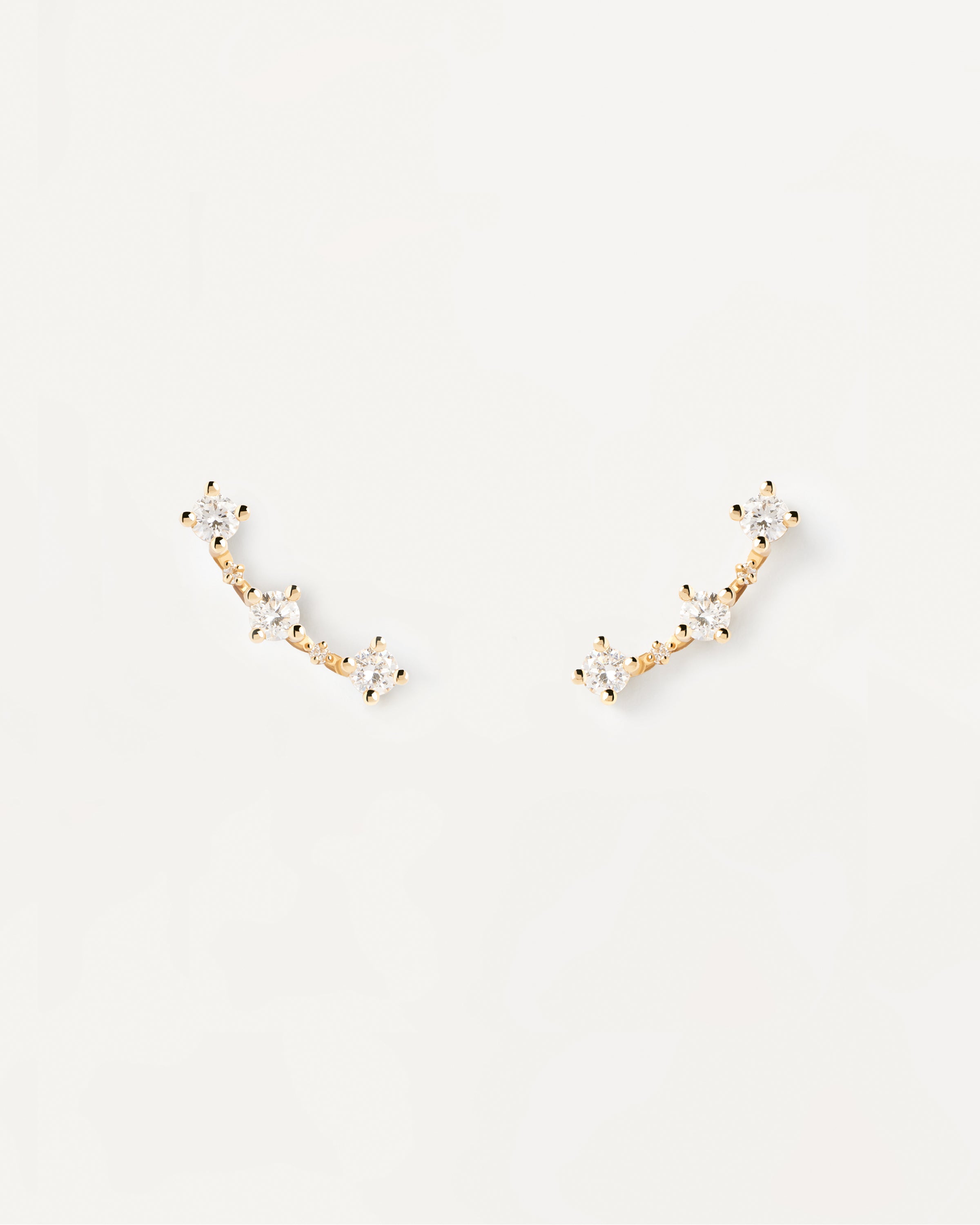 Liberty Single Diamond and Gold Earring - Elegant Jewelry for Women, Perfect for Parties, Weddings, and Special Occasions