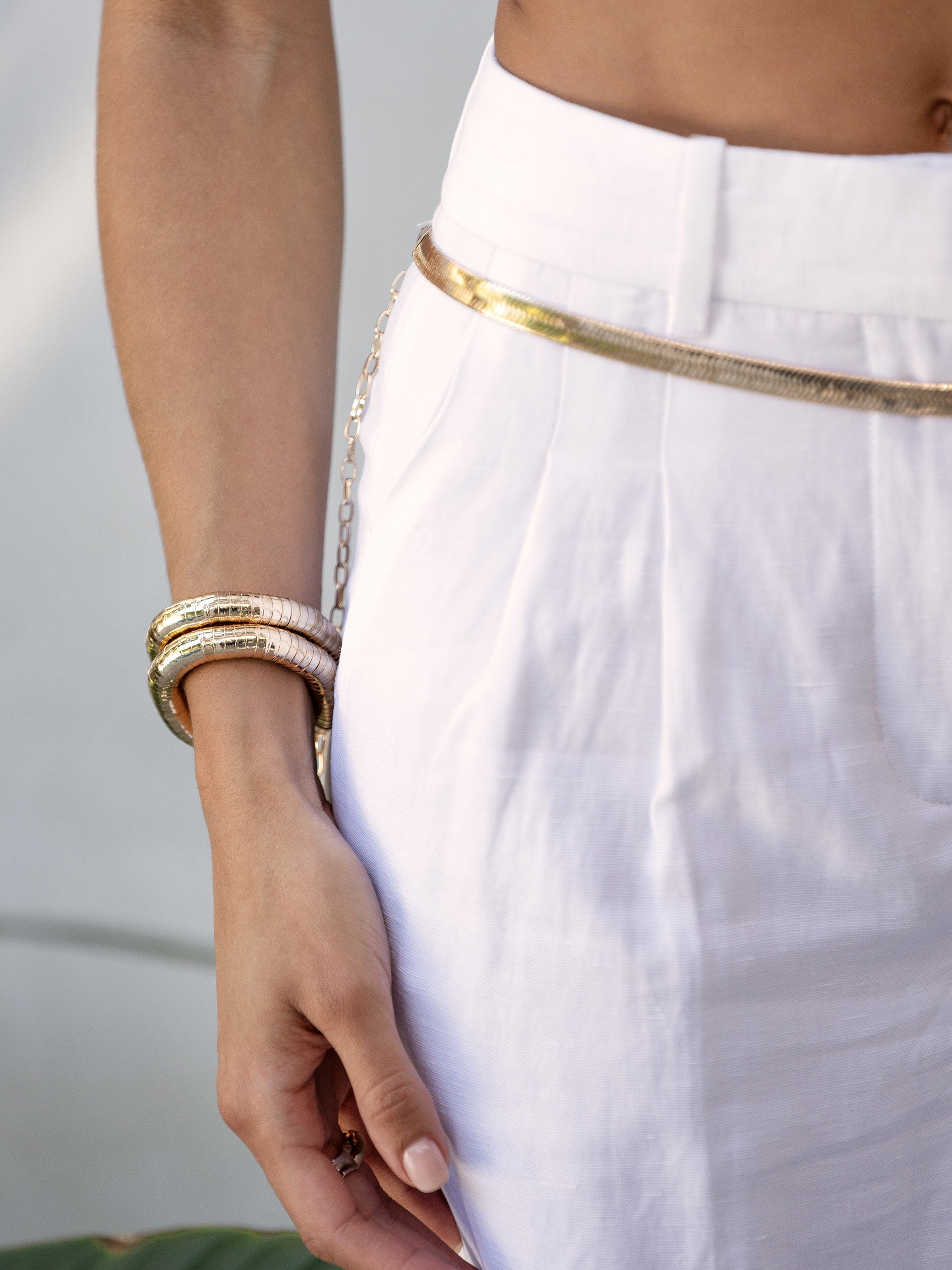 Liquid Gold Stretch Bracelet for Women - Elegant Adjustable Beaded Jewelry for Everyday Wear & Special Occasions