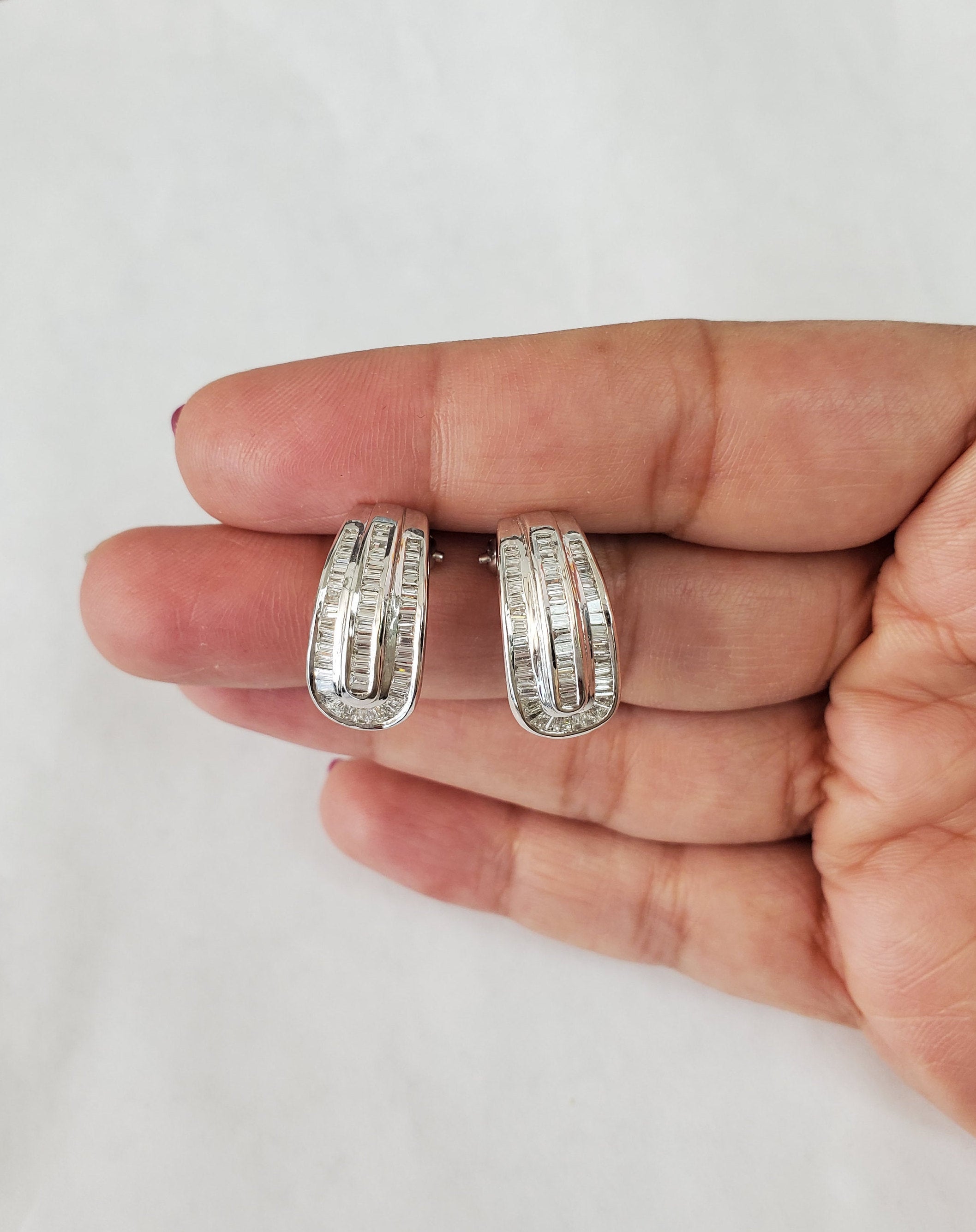 1.38cttw Baguette Diamond Earrings in 18k White Gold - Elegant Stud Earrings for Women, Perfect for Weddings, Parties & Special Occasions