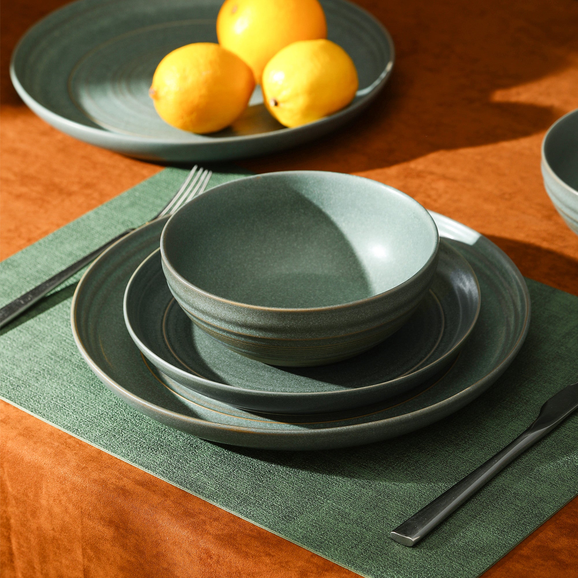 Premium Elio Stoneware Dinnerware Set - Eco-Friendly Green Ceramic Plates & Bowls for Everyday Dining & Entertaining