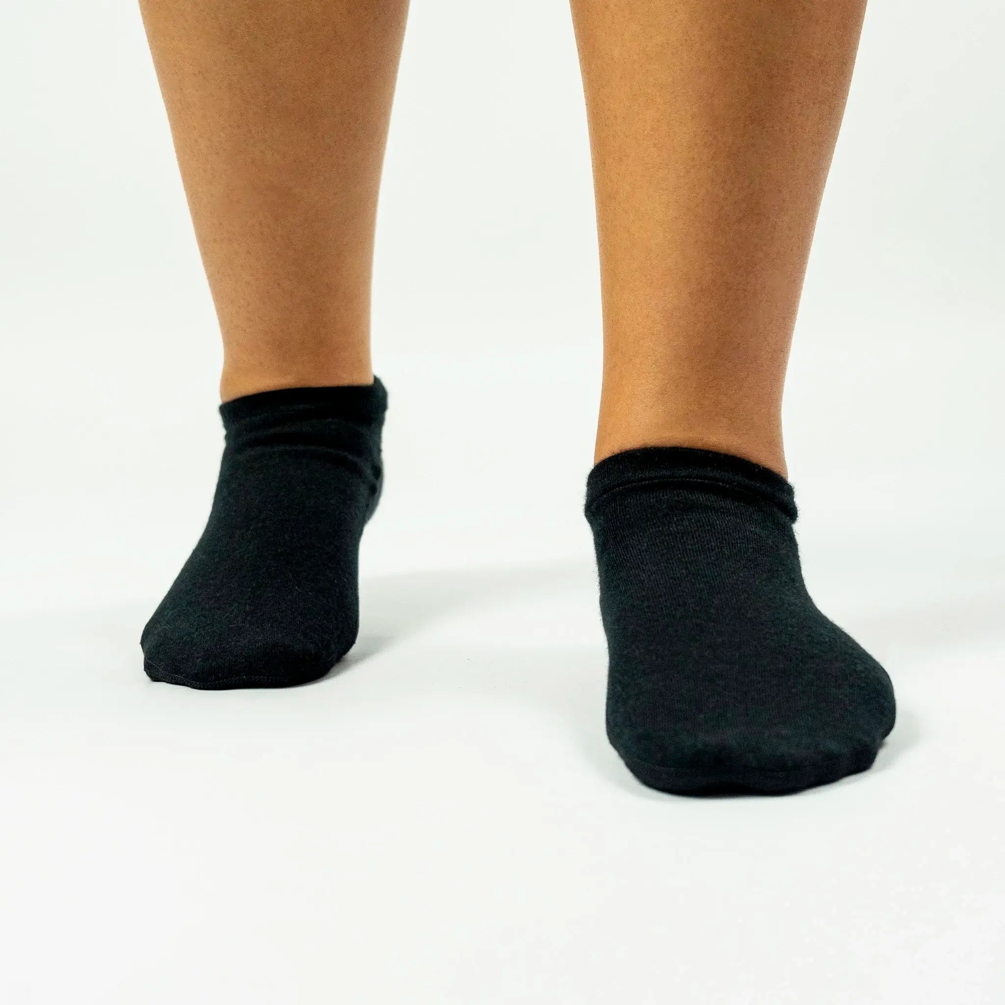 Unisex Alpaca Wool Slipper Socks - 420 Midweight Warm Winter House Shoes for Men & Women - Perfect for Cozy Nights, Home Relaxation and Cold Weather Comfort