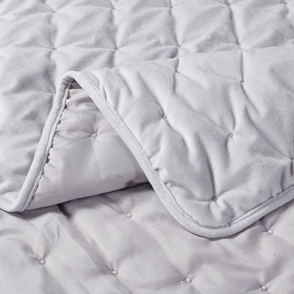 Royal Hotel Luxury 100% Velvet Queen Size Quilt Set - Fluffy Velvet Gray Coverlet 92x96 Inches (3pc) | Oversized Soft Bedding for Hotels, Guest Rooms & Master Bedrooms