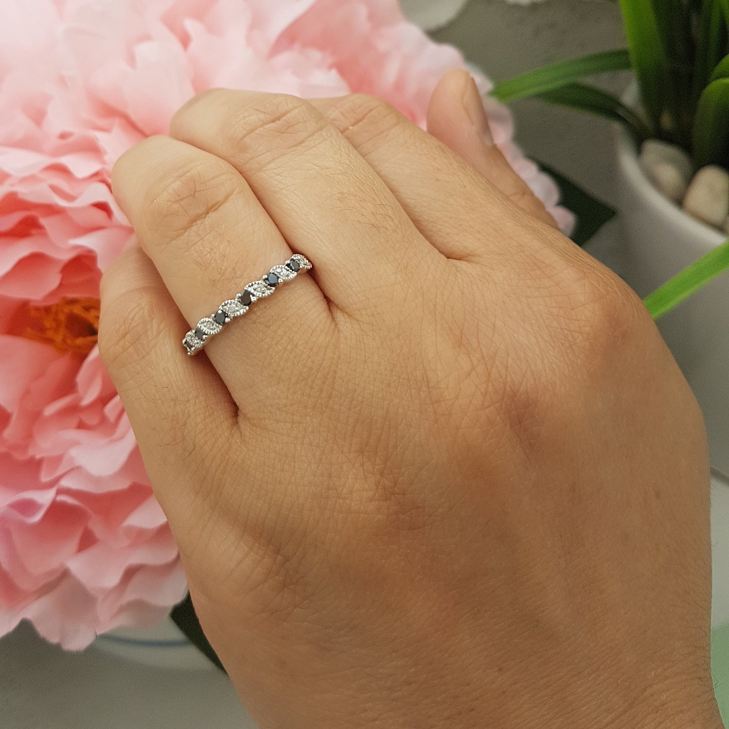 0.30 Carat 10K Solid Gold Round Black & White Diamond Women's Wedding Band - Millgrain Detailing Stackable Ring for Bridal, Anniversary & Everyday Elegance