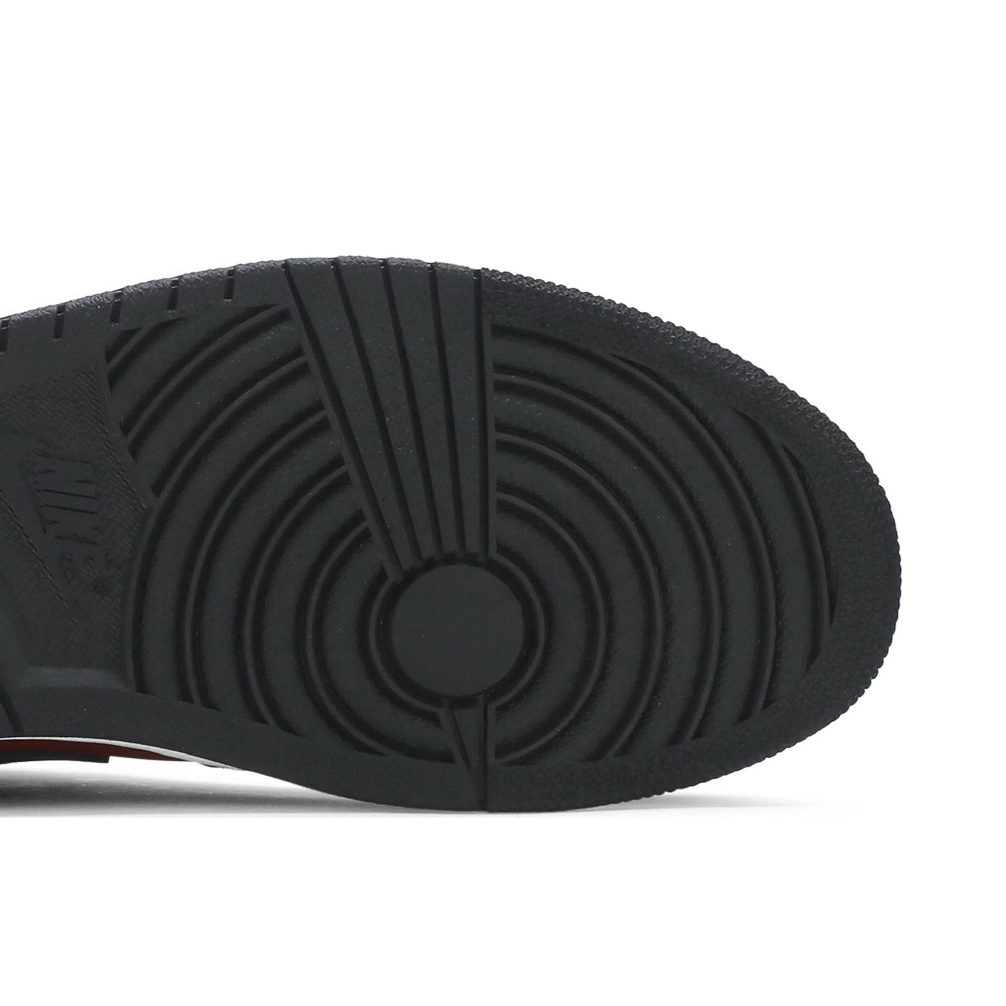 Air Jordan 1 Low 'Reverse Bred Pebbled Swoosh' Sneakers (2021) - Men's Basketball Shoes for Casual Wear & Street Style